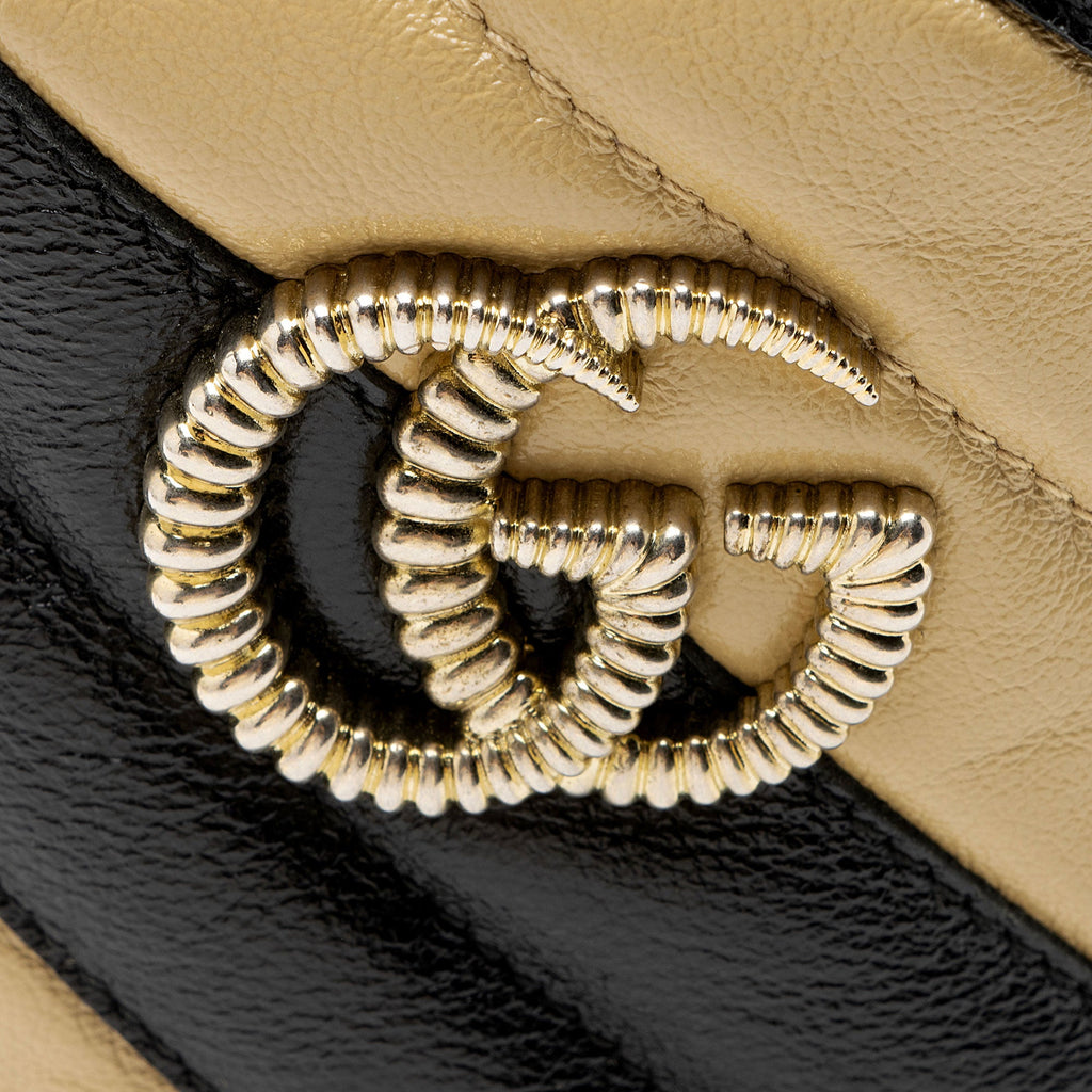 Gucci Matelasse Leather Torchon GG Marmont Small Bucket Bag