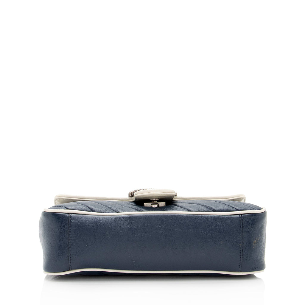 Gucci Matelasse Leather Torchon GG Marmont Small Flap Bag (SHF-V987rt)