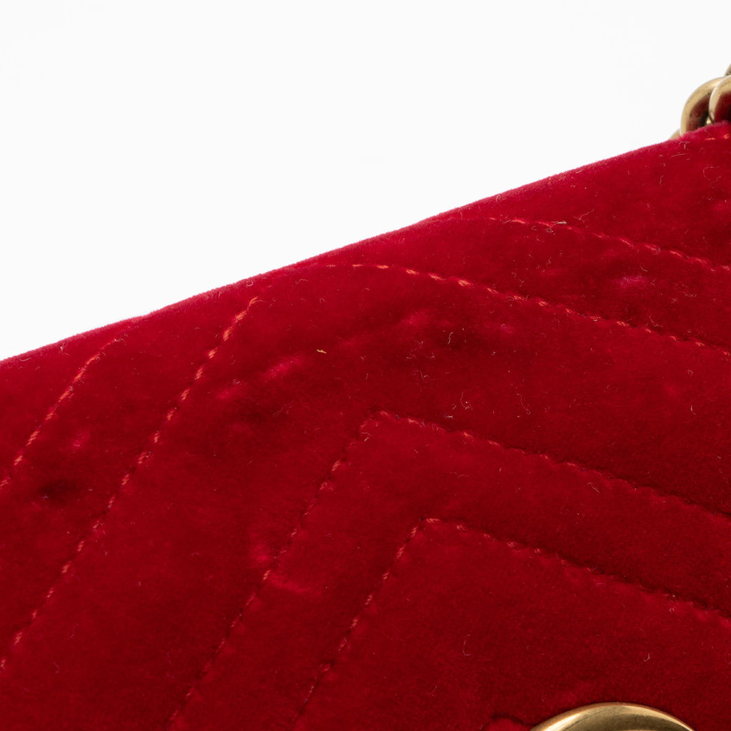 Gucci Matelasse Velvet GG Marmont Mini Flap Bag (SHF-RvBmGH)