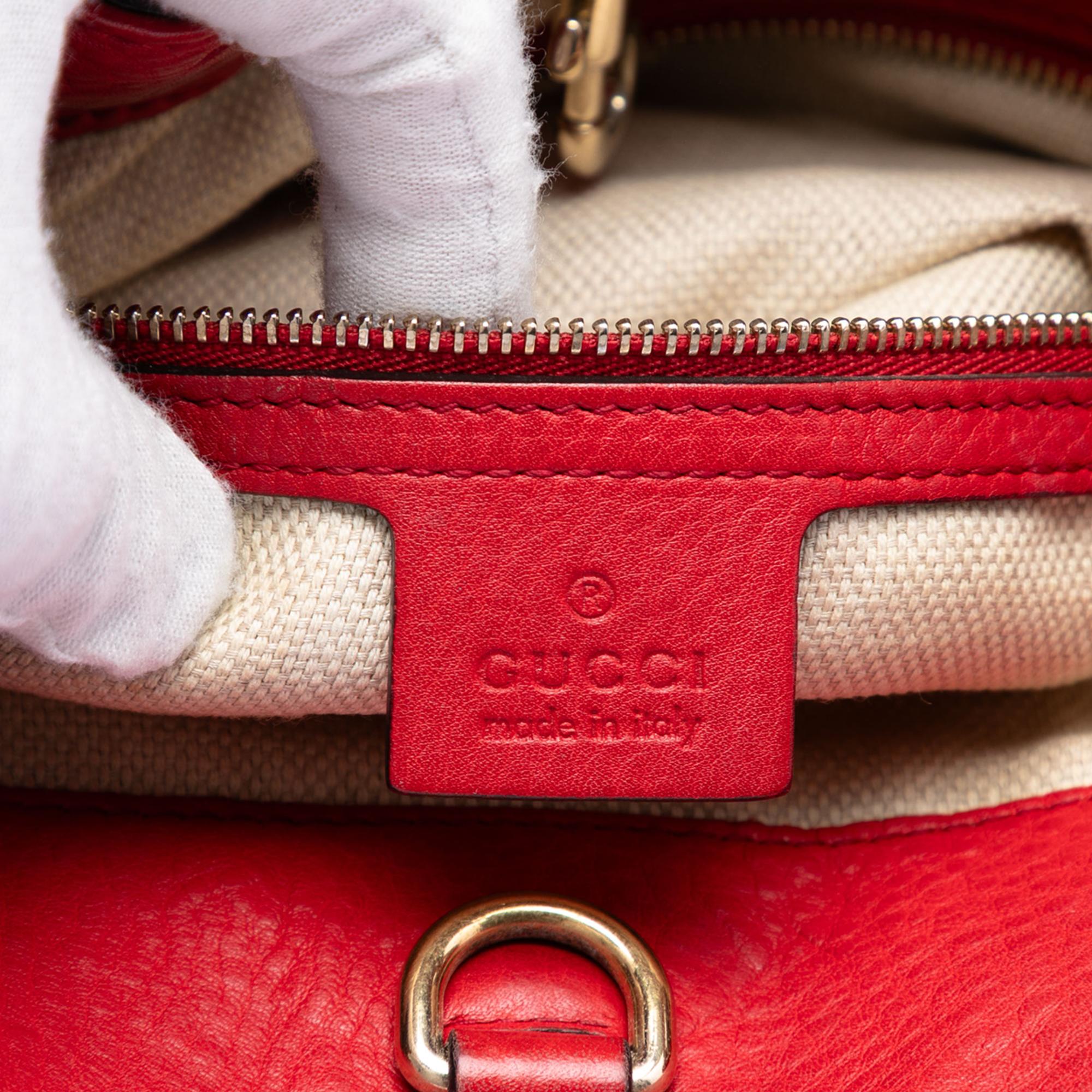 Gucci Medium Calfskin Soho Chain Tote