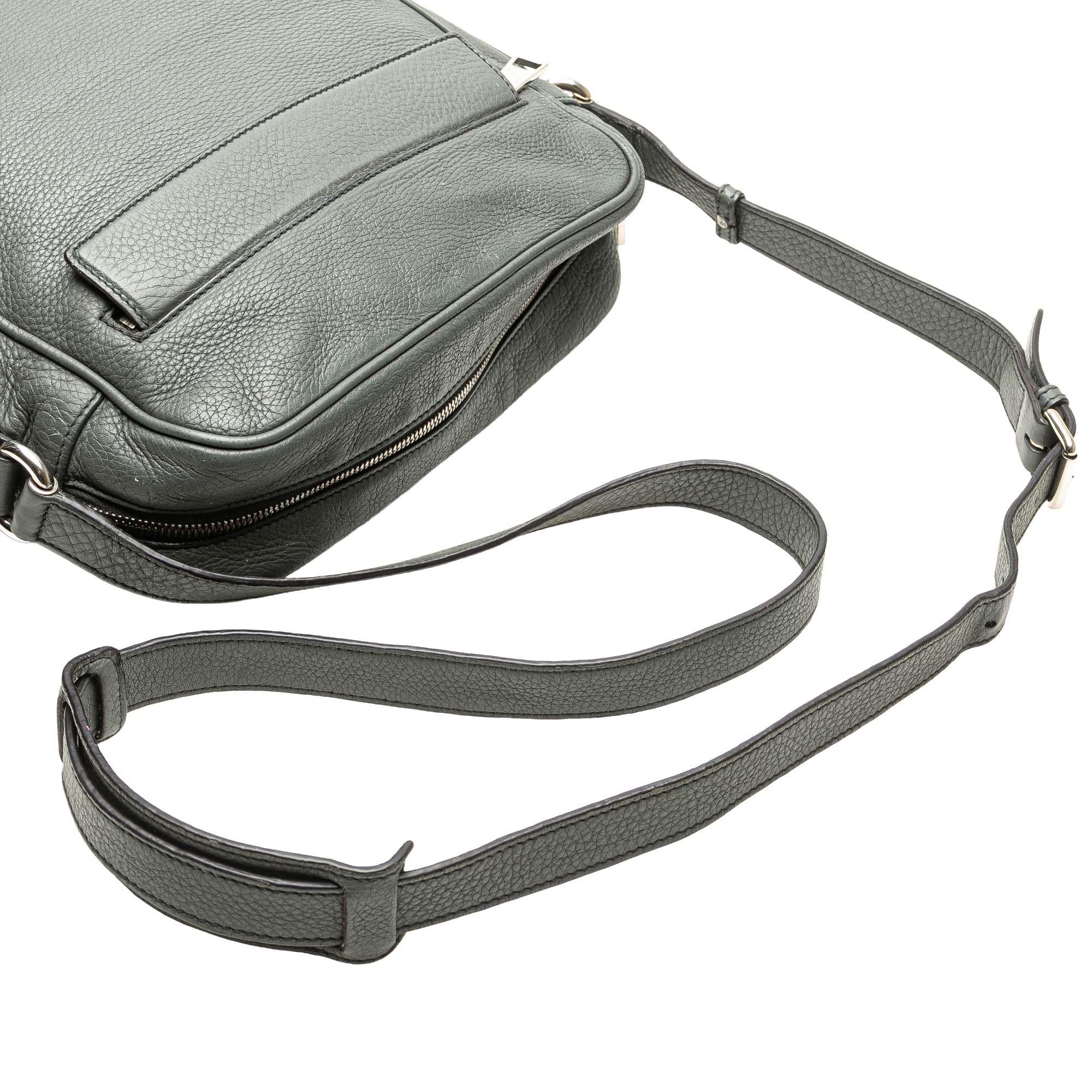 Gucci Medium Pebbled Calfskin Soho Messenger Bag