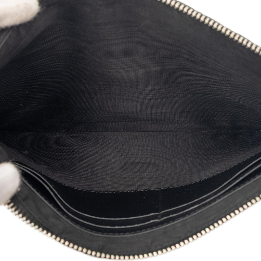 Gucci Microguccissima Clutch