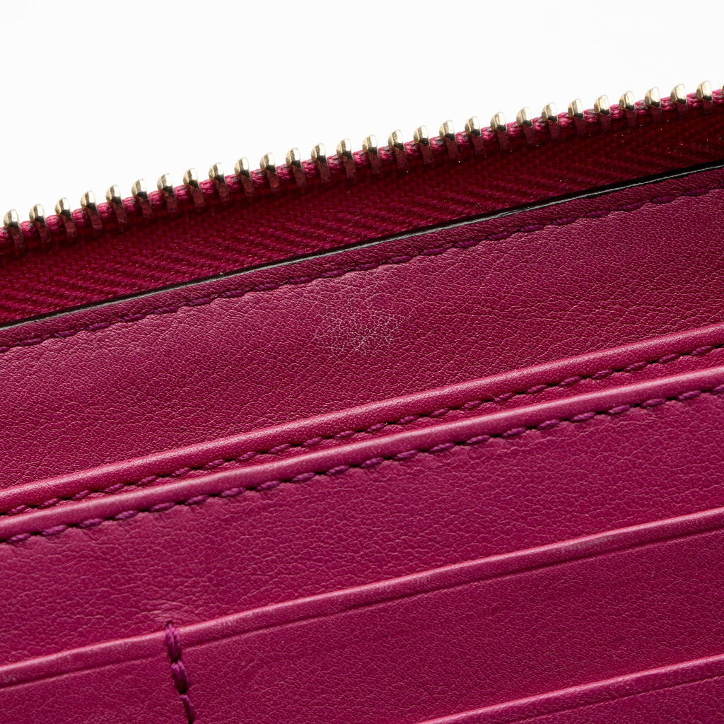 Gucci Patent Leather Soho Travel Zip Around Wallet (SHF-3tKxuo)