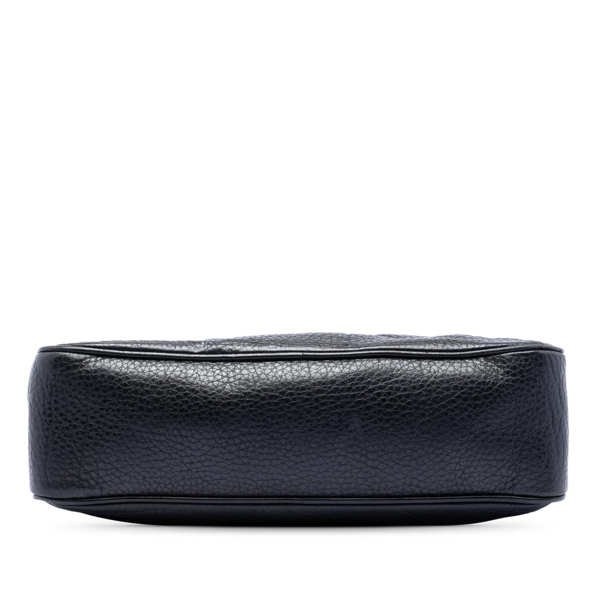 Gucci Pebbled Leather Soho Chain Zip Shoulder Bag