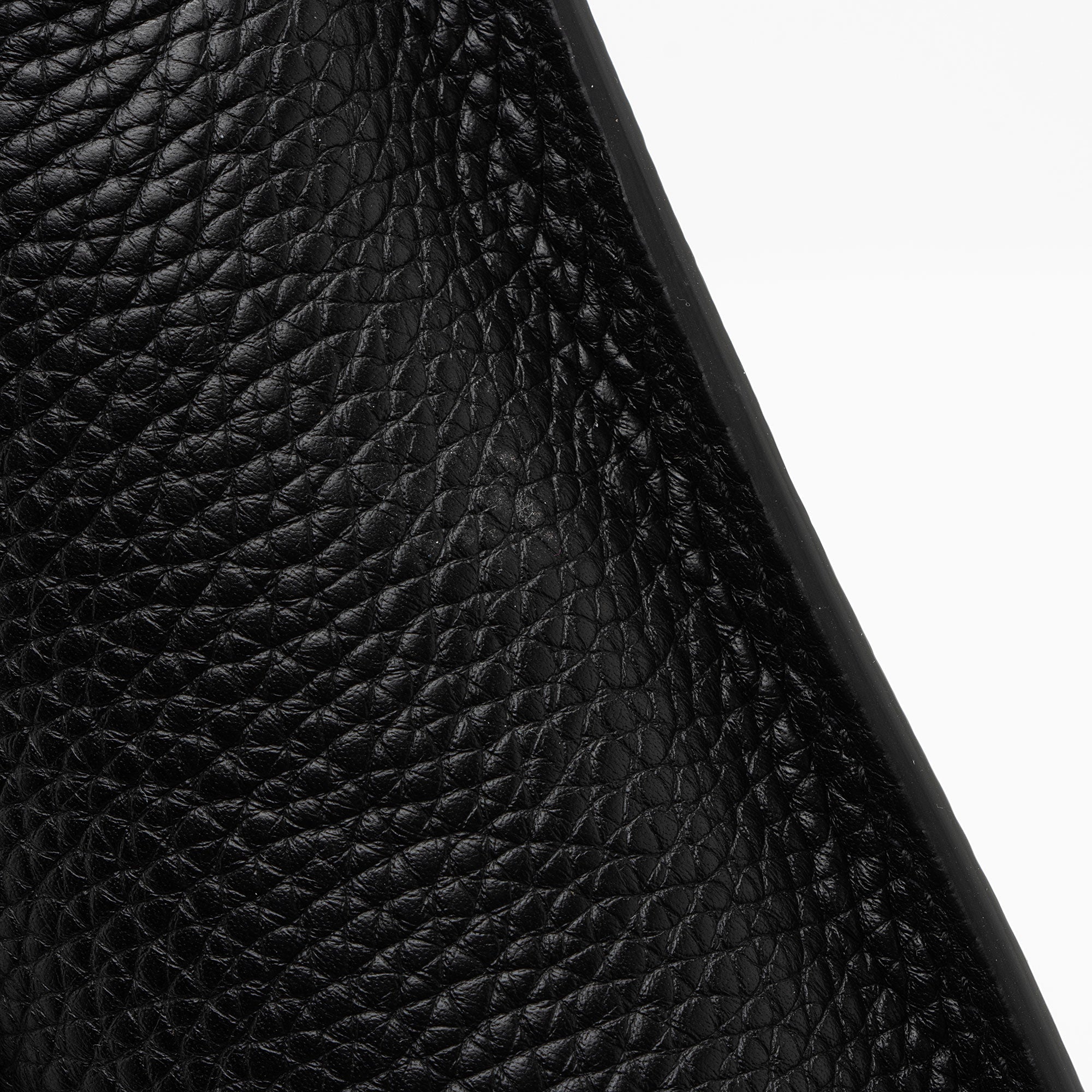 Gucci Pebbled Leather Soho Flap Belt Bag (SHF-Q9D7sL)