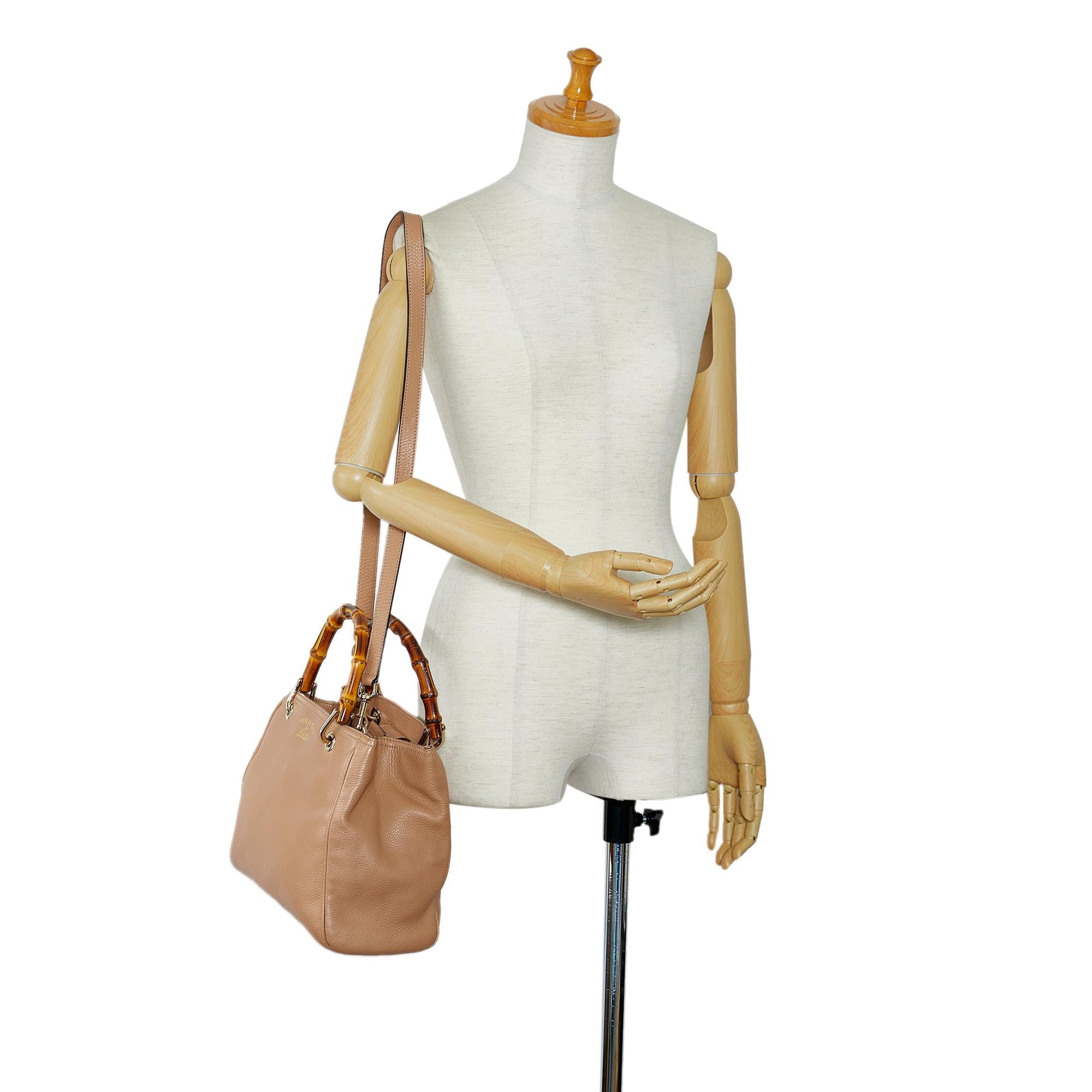 Gucci Small Bamboo Shopper (SHG-csXgnx)