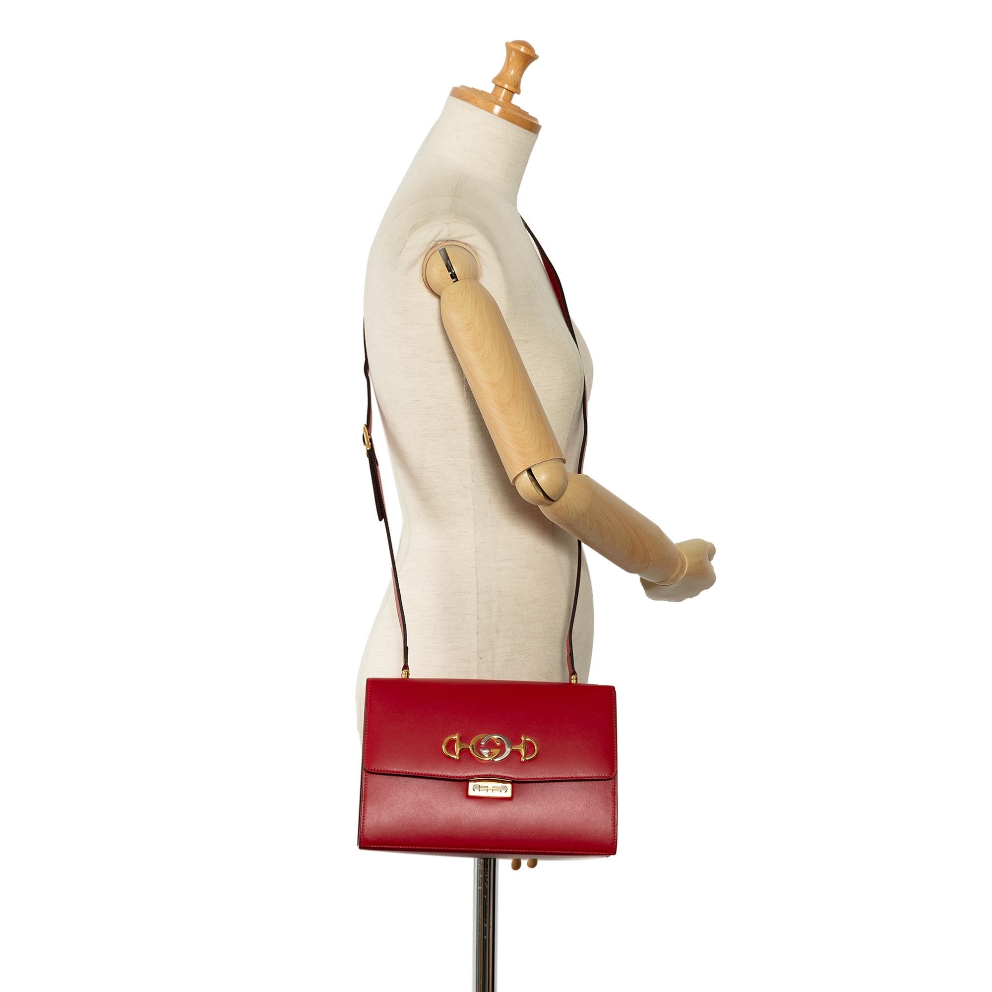 Gucci Small Zumi Flap Crossbody (SHG-wte2fD)