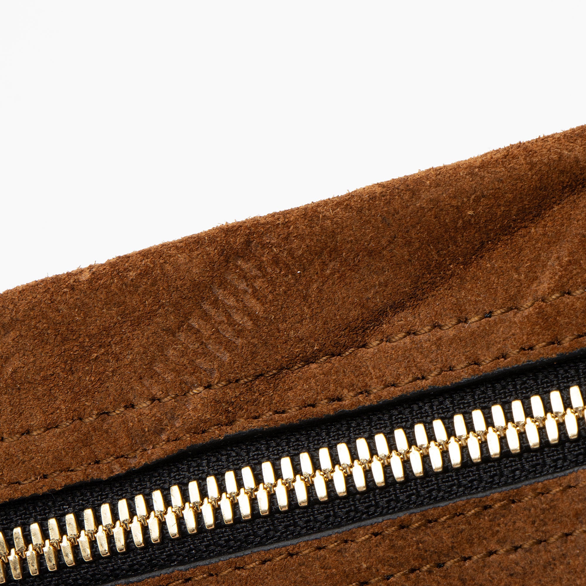 Gucci Suede Pochette (SHF-EPOUz5)