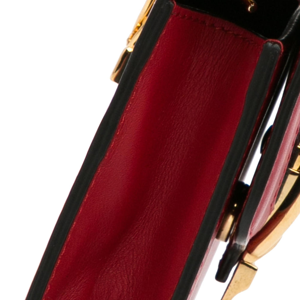 Gucci Super Mini Sylvie Chain Bag (SHG-LSaXfy)