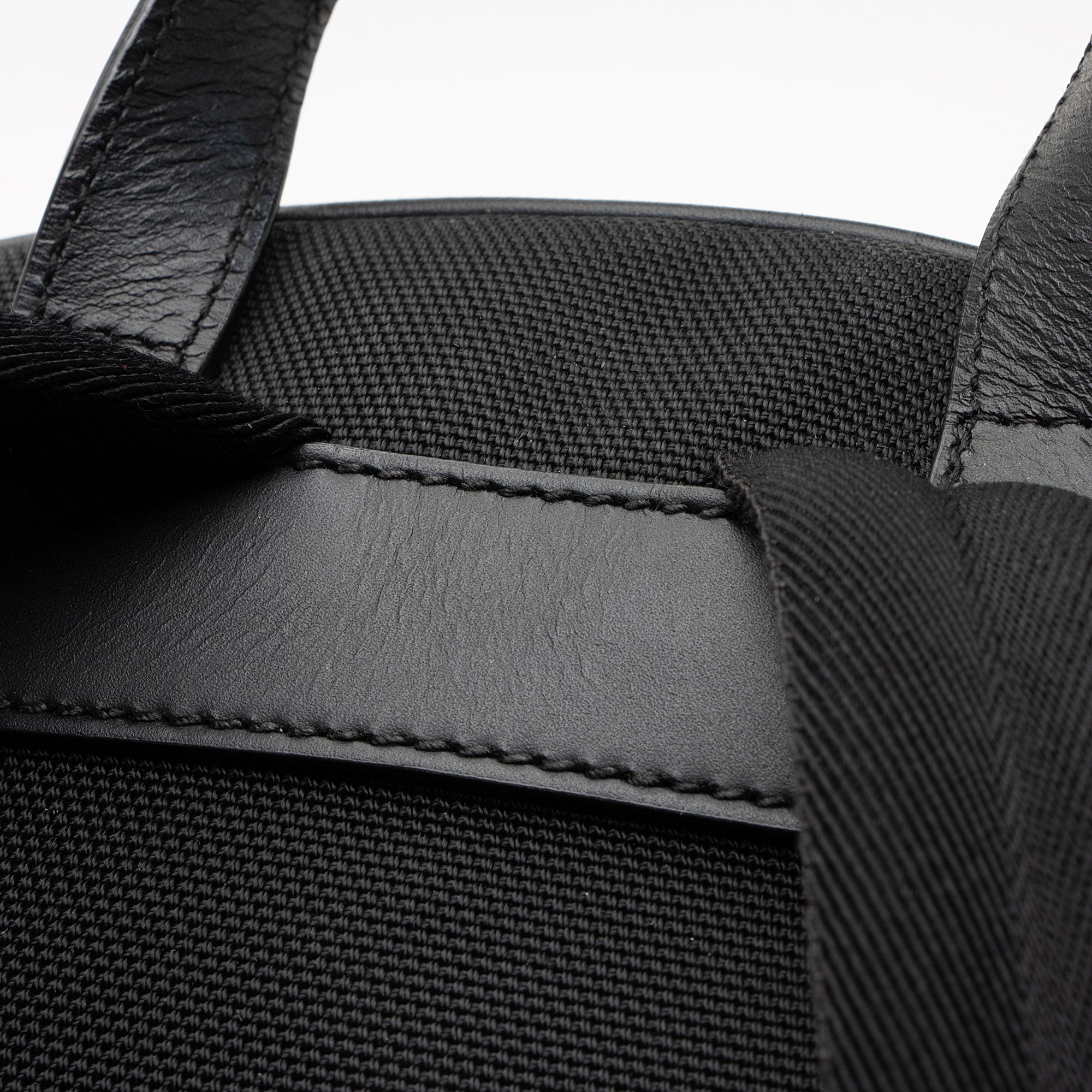 Gucci Techno Canvas Web Backpack (SHF-sknsmd)
