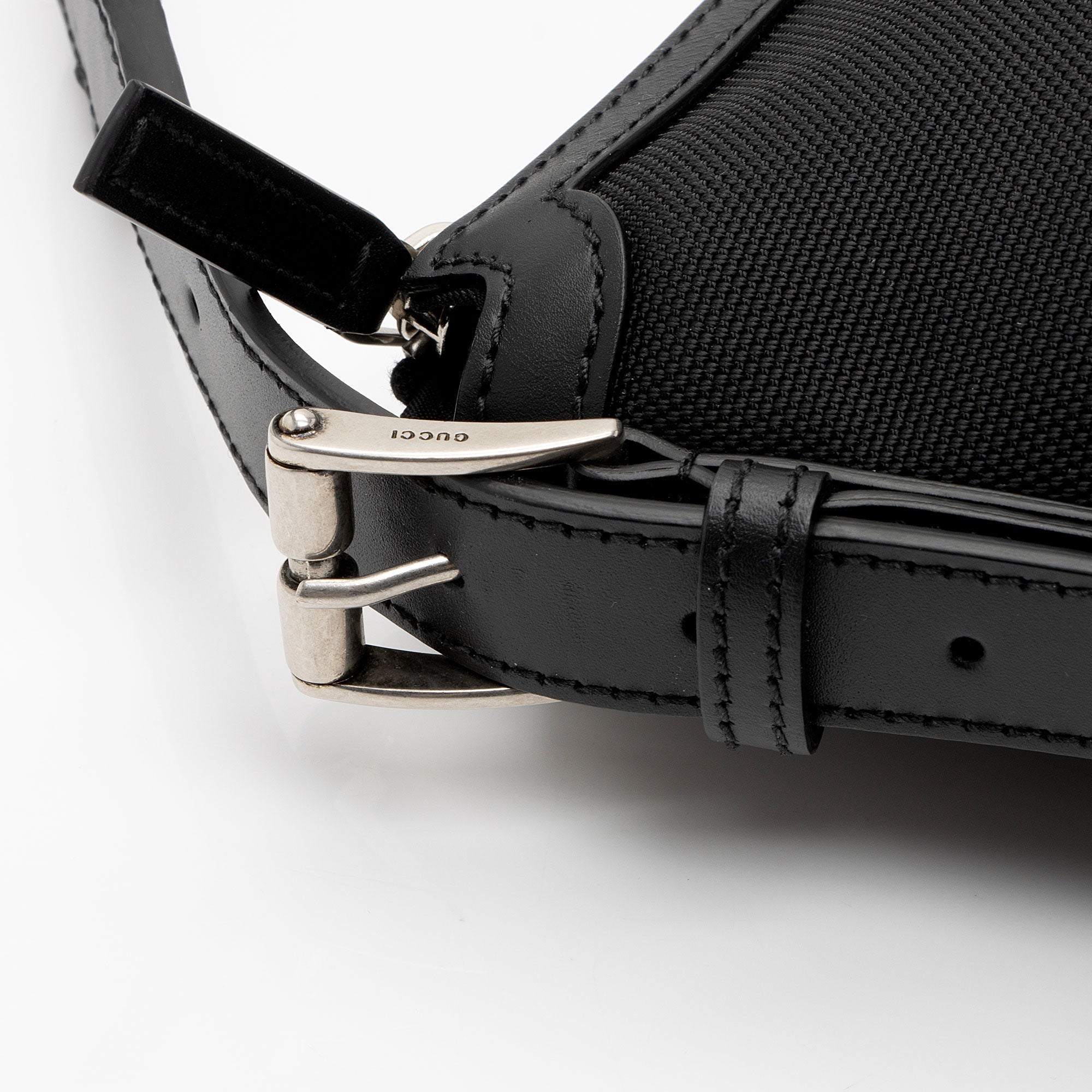 Gucci Techno Canvas Web Messenger Bag (SHF-hSj6G8)