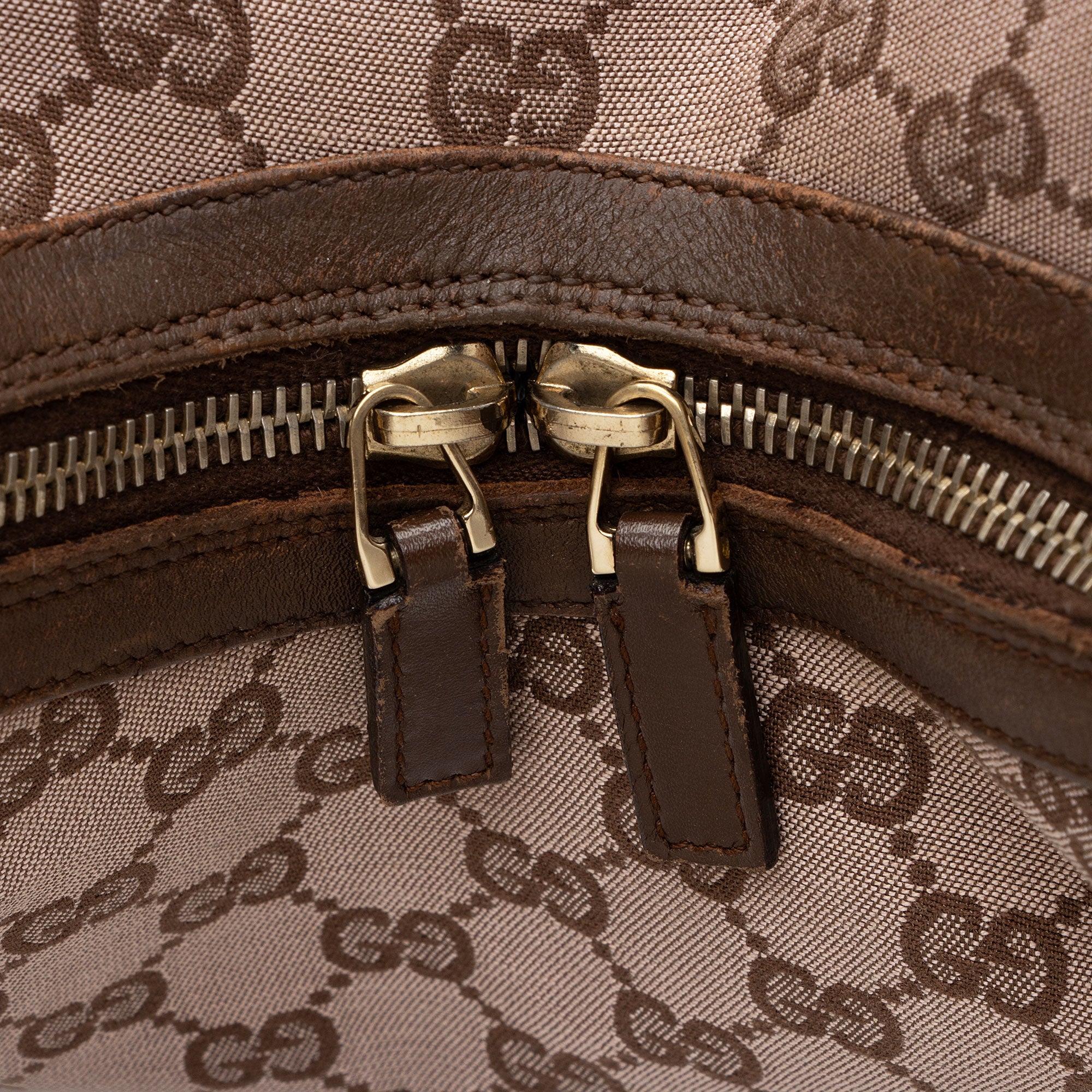 Gucci Vintage GG Canvas Hobo (SHF-A3NrpF)