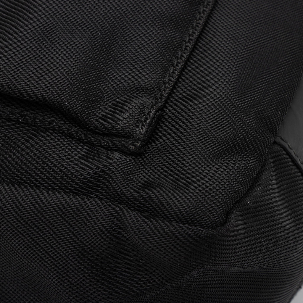 Gucci Vintage Nylon Bamboo Hobo (SHF-jDdhwP)