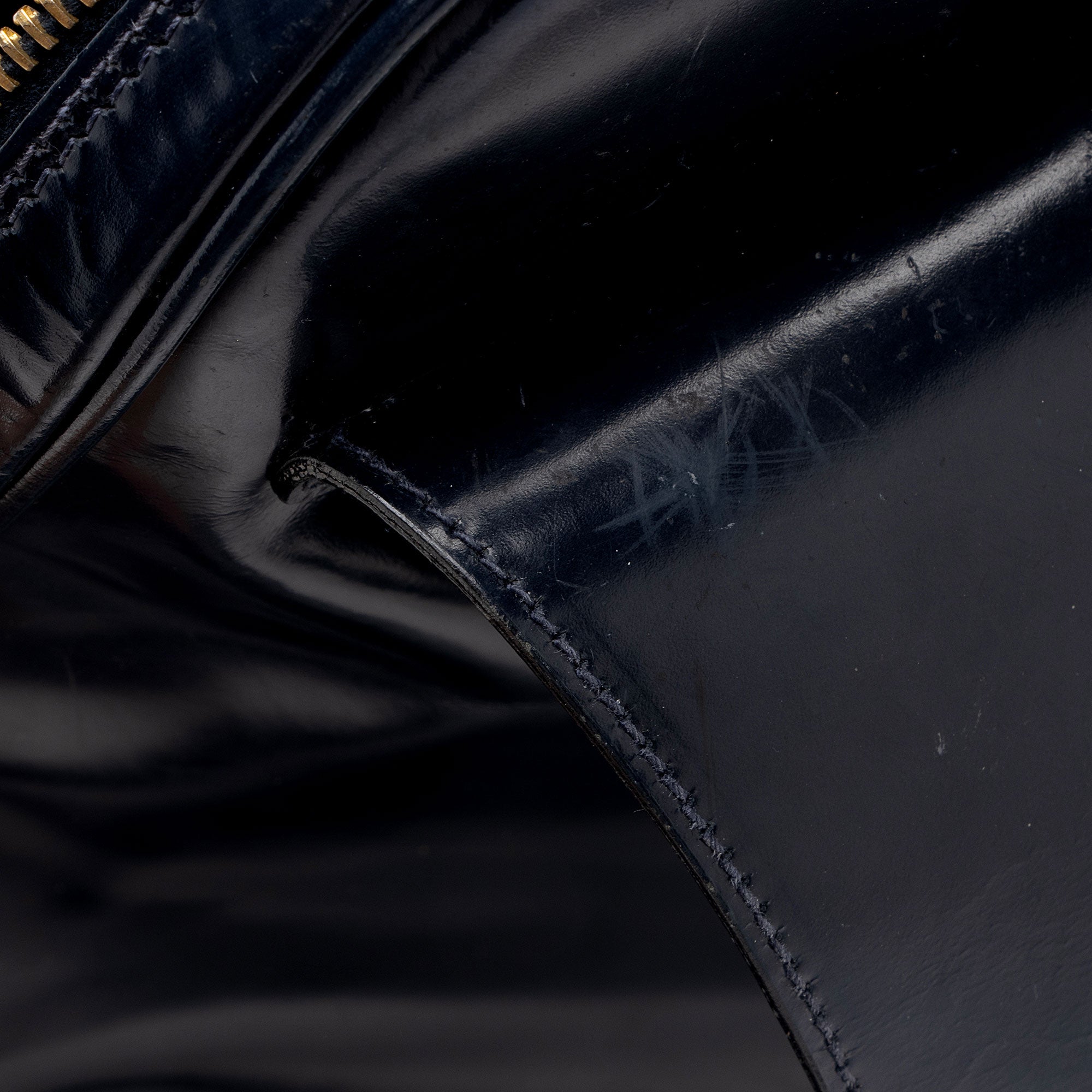 Gucci Vintage Patent Leather Bamboo Sling Backpack (SHF-dSK8BK)