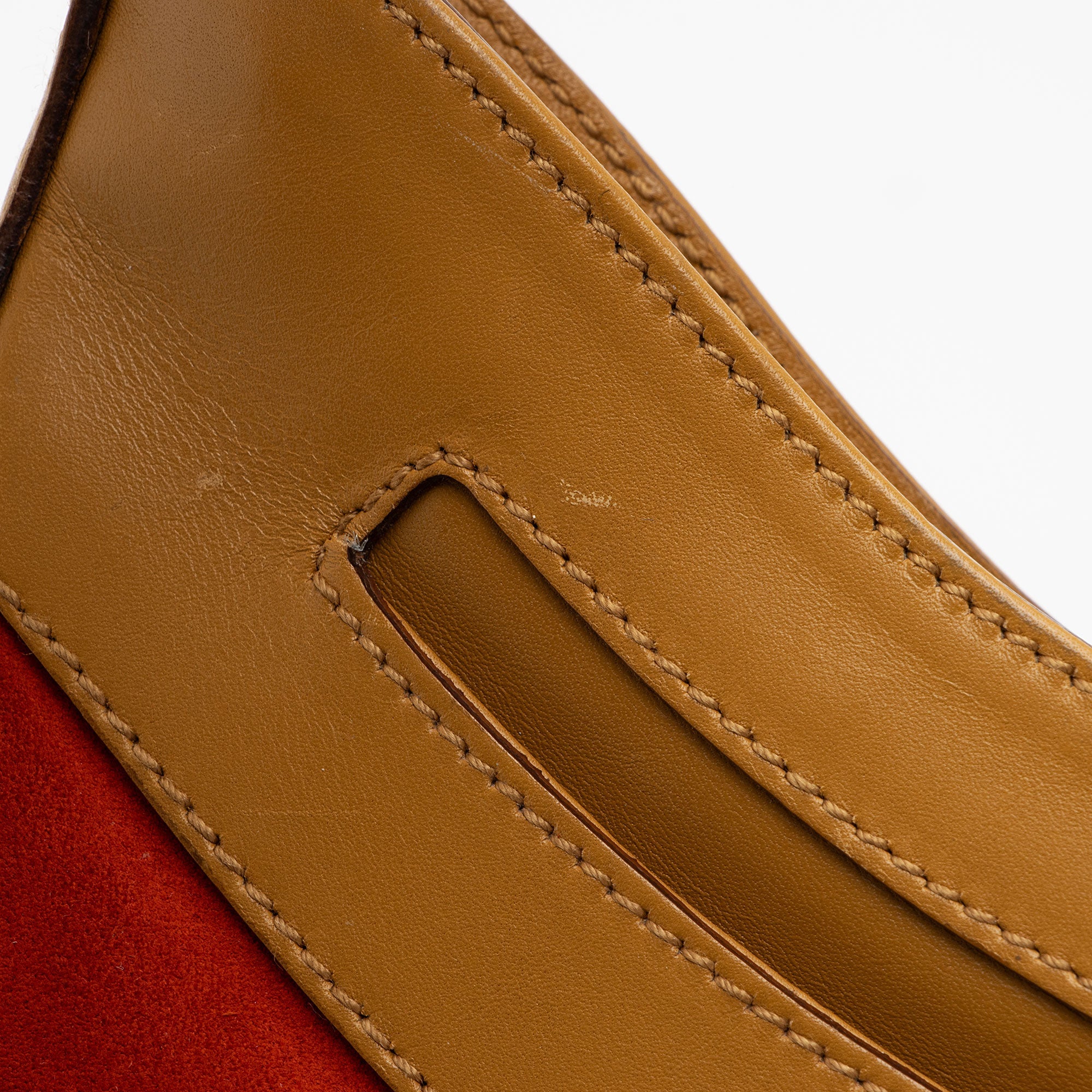 Gucci Vintage Suede Bamboo Medium Hobo (SHF-3Ppy3r)