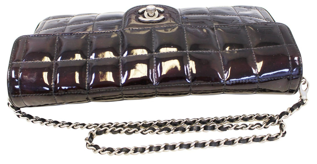 CHANEL Plum Patent Leather Square Stitch CC Shoulder Bag