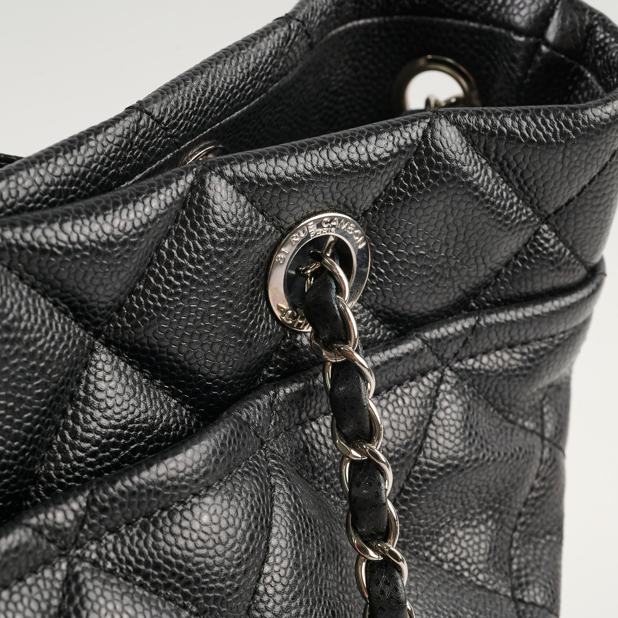 Chanel CC Logo Caviar Black Shoulder Bag - Series 17