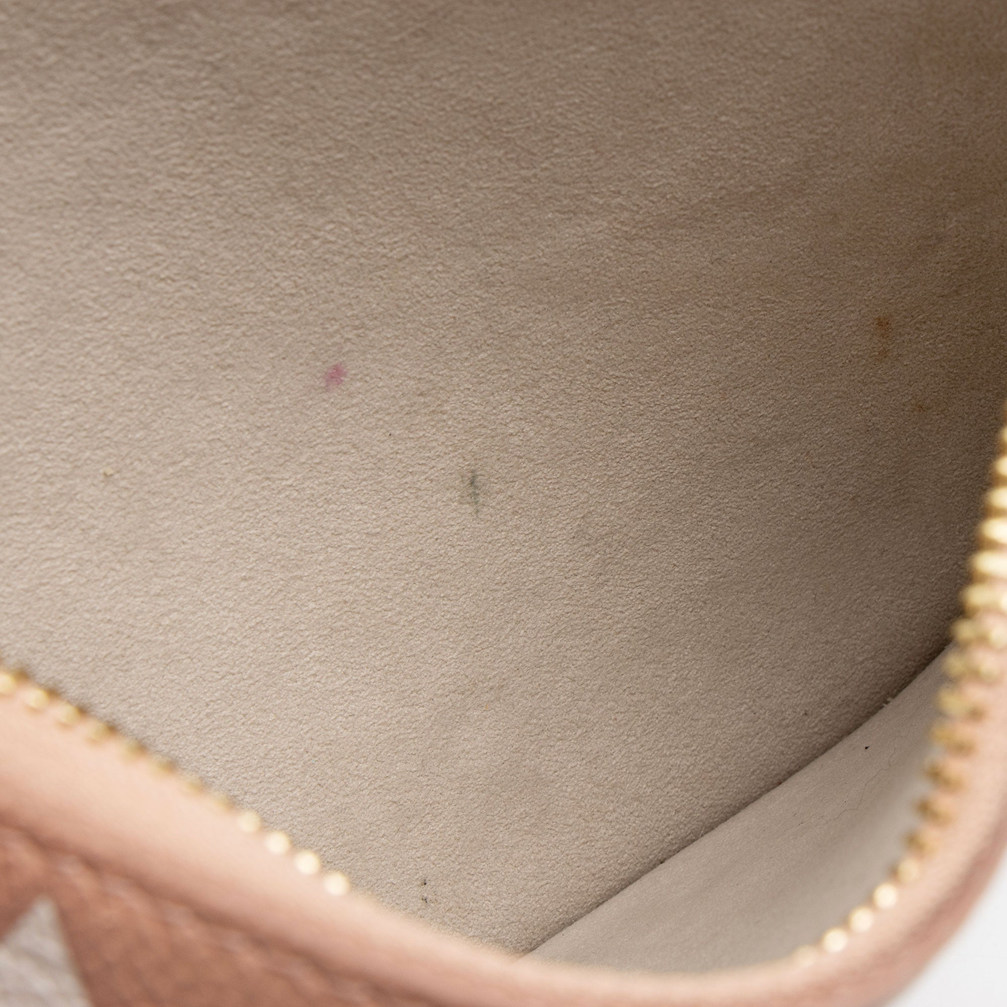 Louis Vuiiton Giant Monogram Empreinte Bicolor Neverfull MM Pochette
