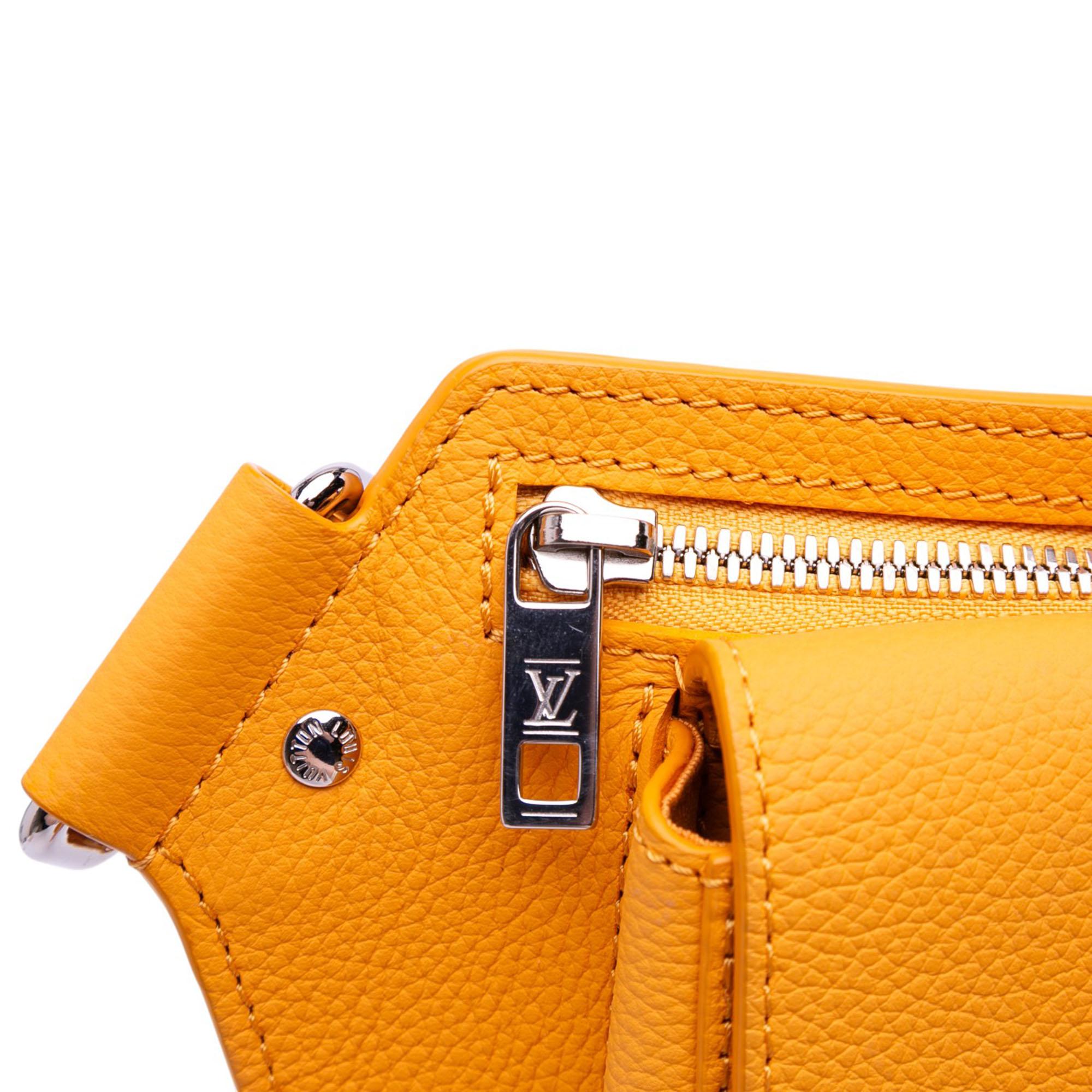 Louis Vuitton Aerogram Takeoff Sling