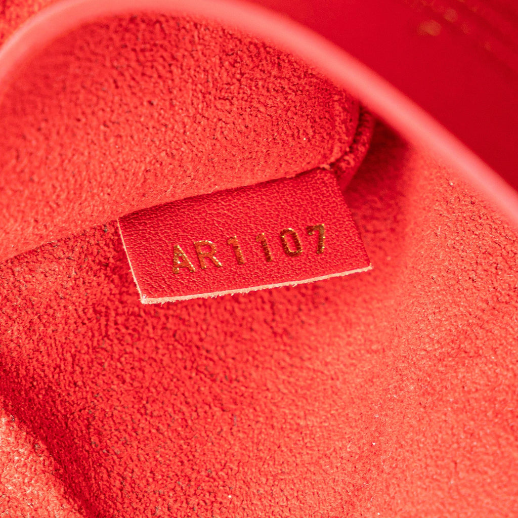 Louis Vuitton Bicolor Love Note