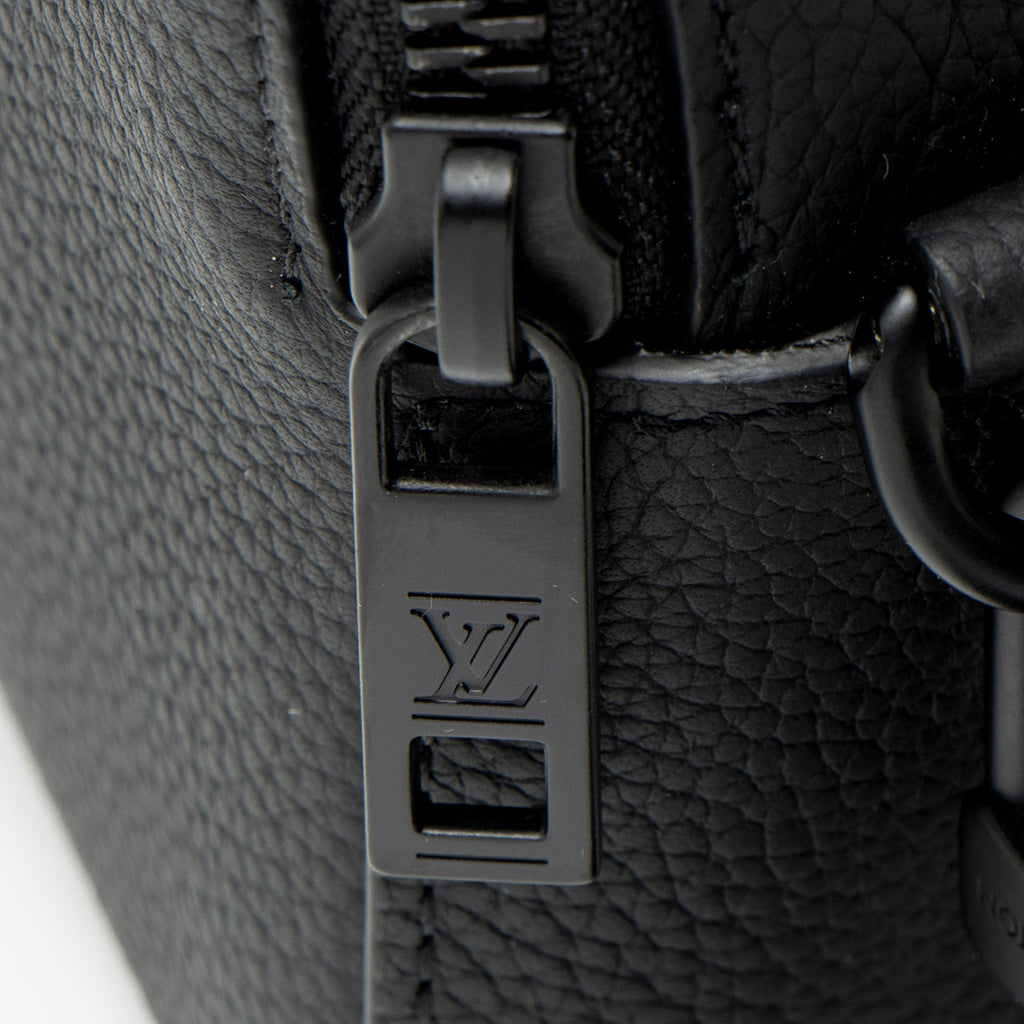 Louis Vuitton Calfskin Aerogram Alpha Wearable Wallet