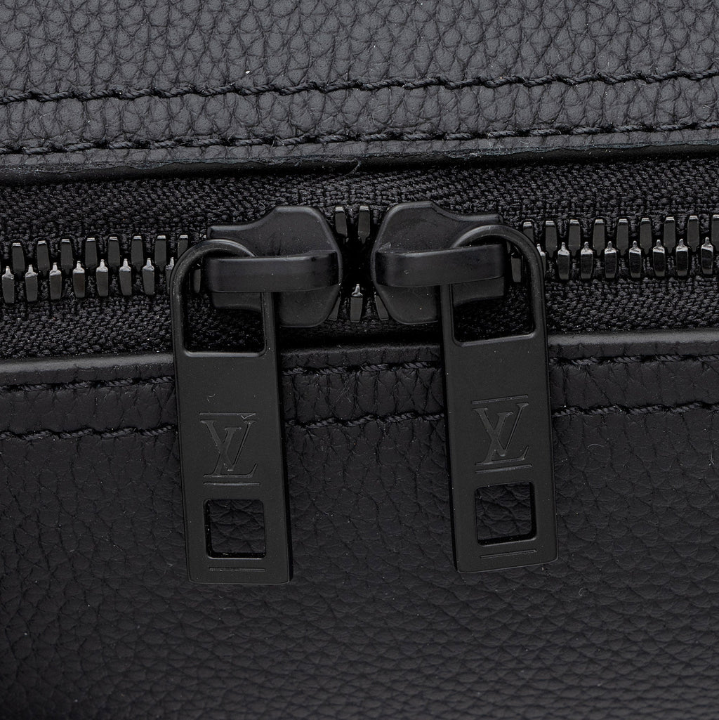 Louis Vuitton Calfskin Aerogram Keepall Bandouliere 25 Duffle (SHF-6CFRPb)