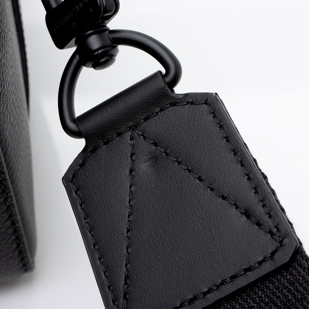 Louis Vuitton Calfskin Aerogram Keepall Bandouliere 25 Duffle (SHF-6CFRPb)