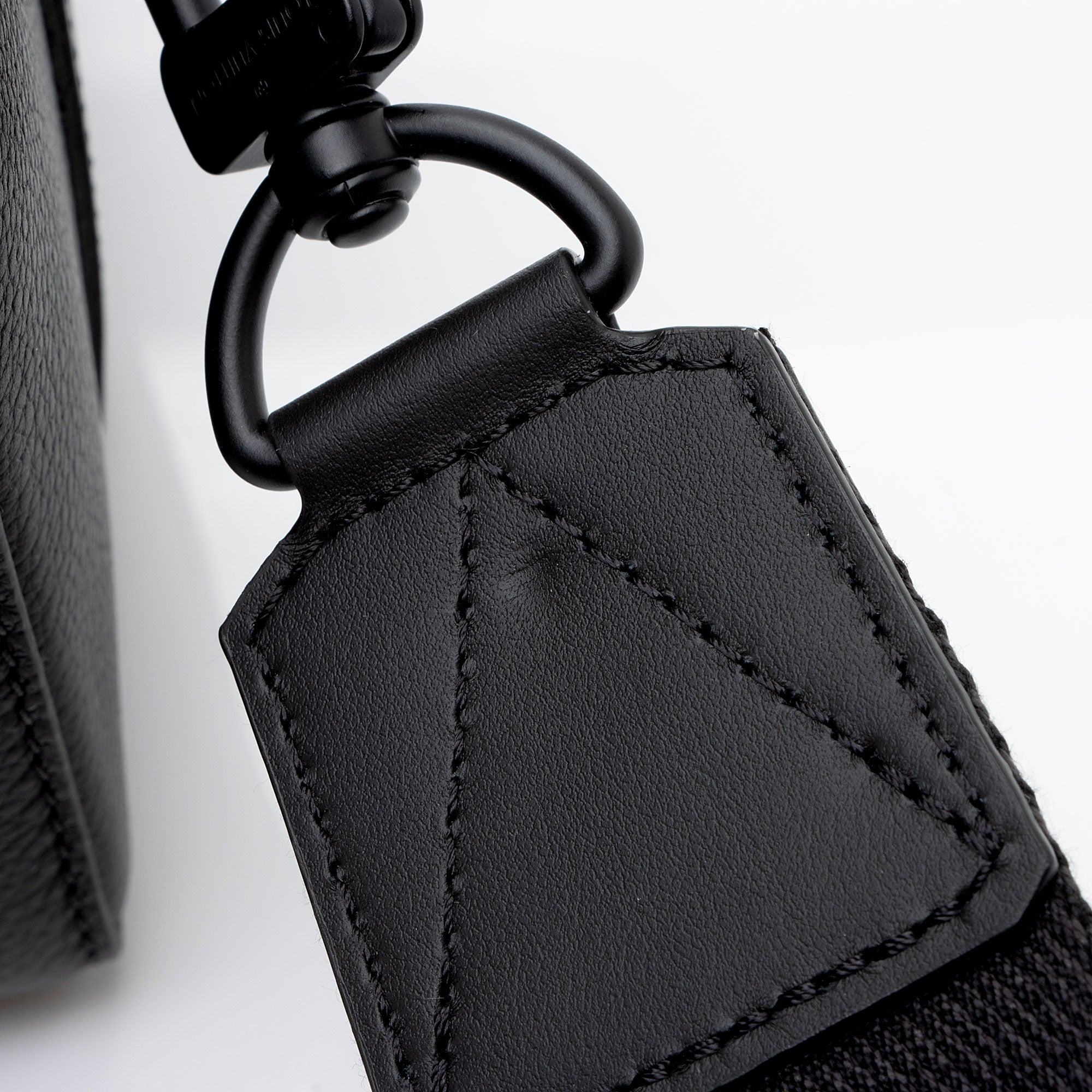 Louis Vuitton Calfskin Aerogram Keepall Bandouliere 25 Duffle (SHF-6CFRPb)