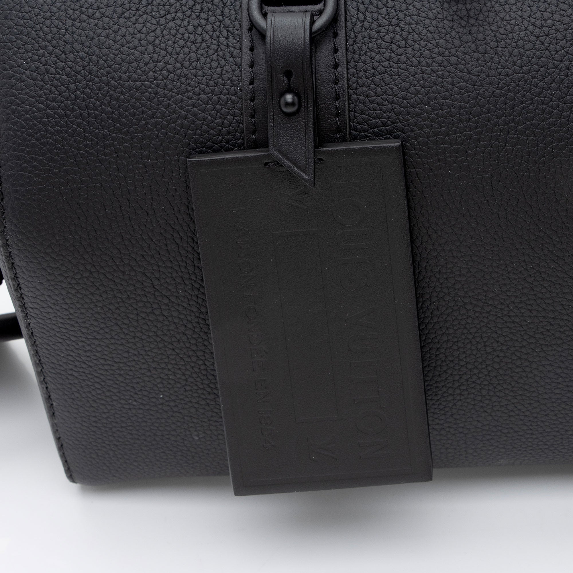 Louis Vuitton Calfskin Aerogram Keepall Bandouliere 25 Duffle (SHF-6CFRPb)