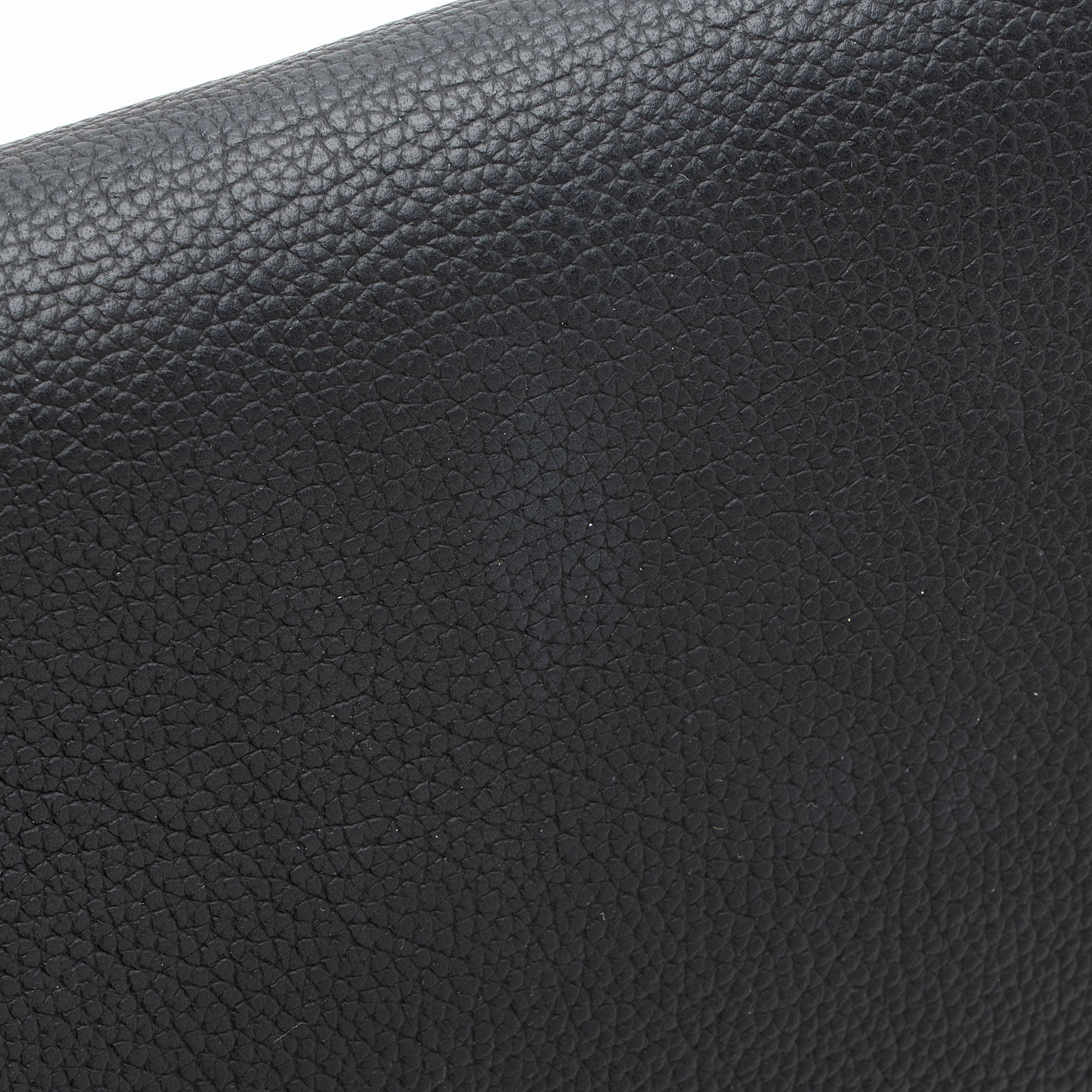 Louis Vuitton Calfskin Aerogram Takeoff Messenger