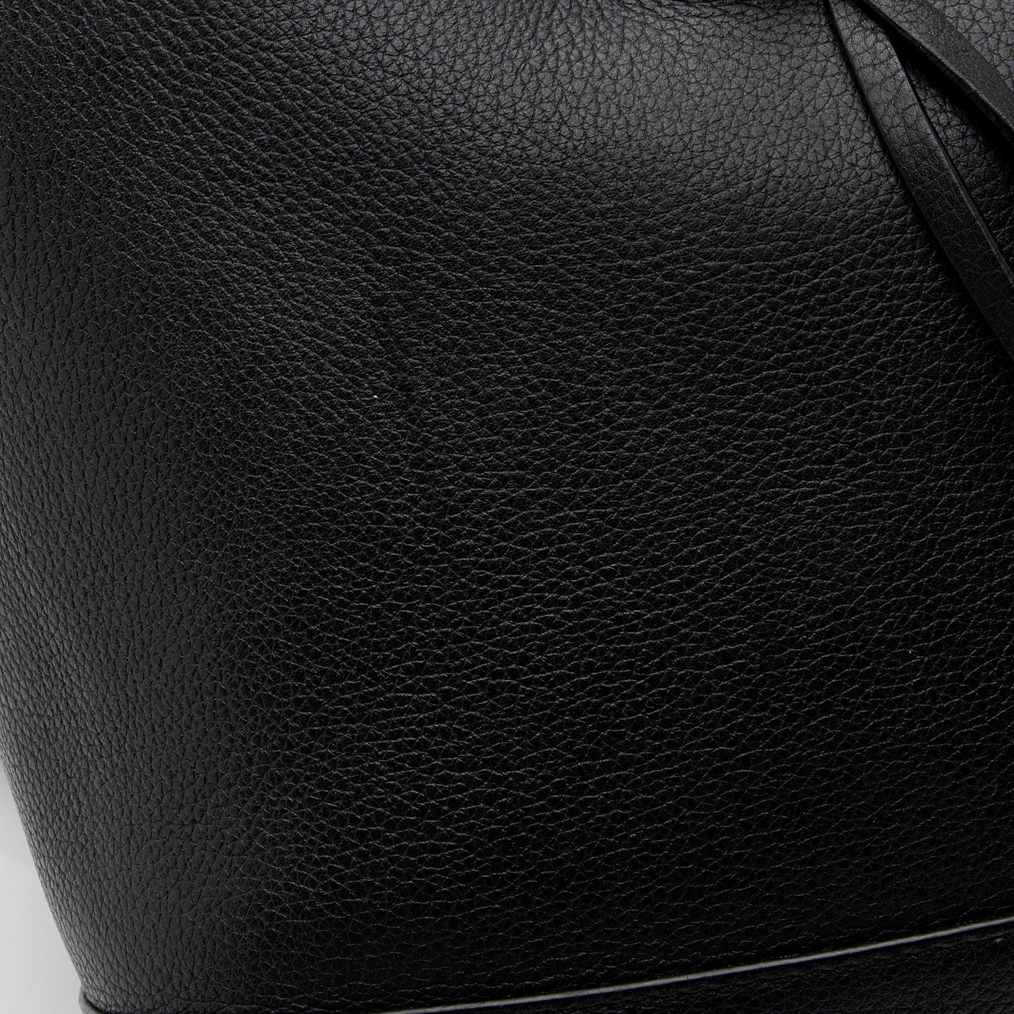 Louis Vuitton Calfskin Lockme Backpack (SHF-NeVC3G)