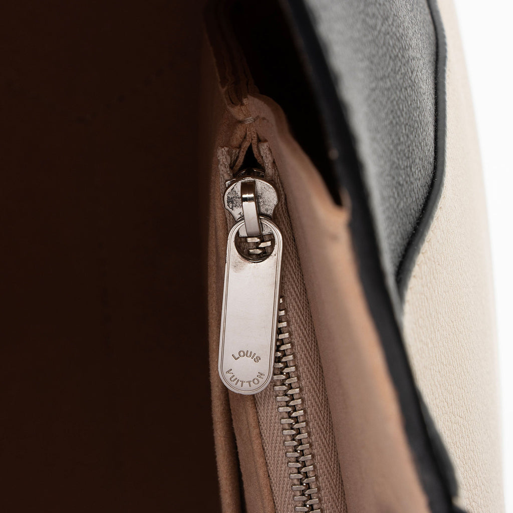 Louis Vuitton Calfskin Lockme Cabas Tote (SHF-pDcHNY)
