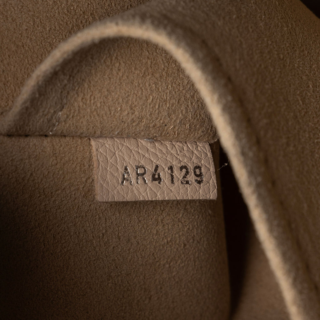 Louis Vuitton Calfskin Lockme Day Tote (SHF-4AIww8)