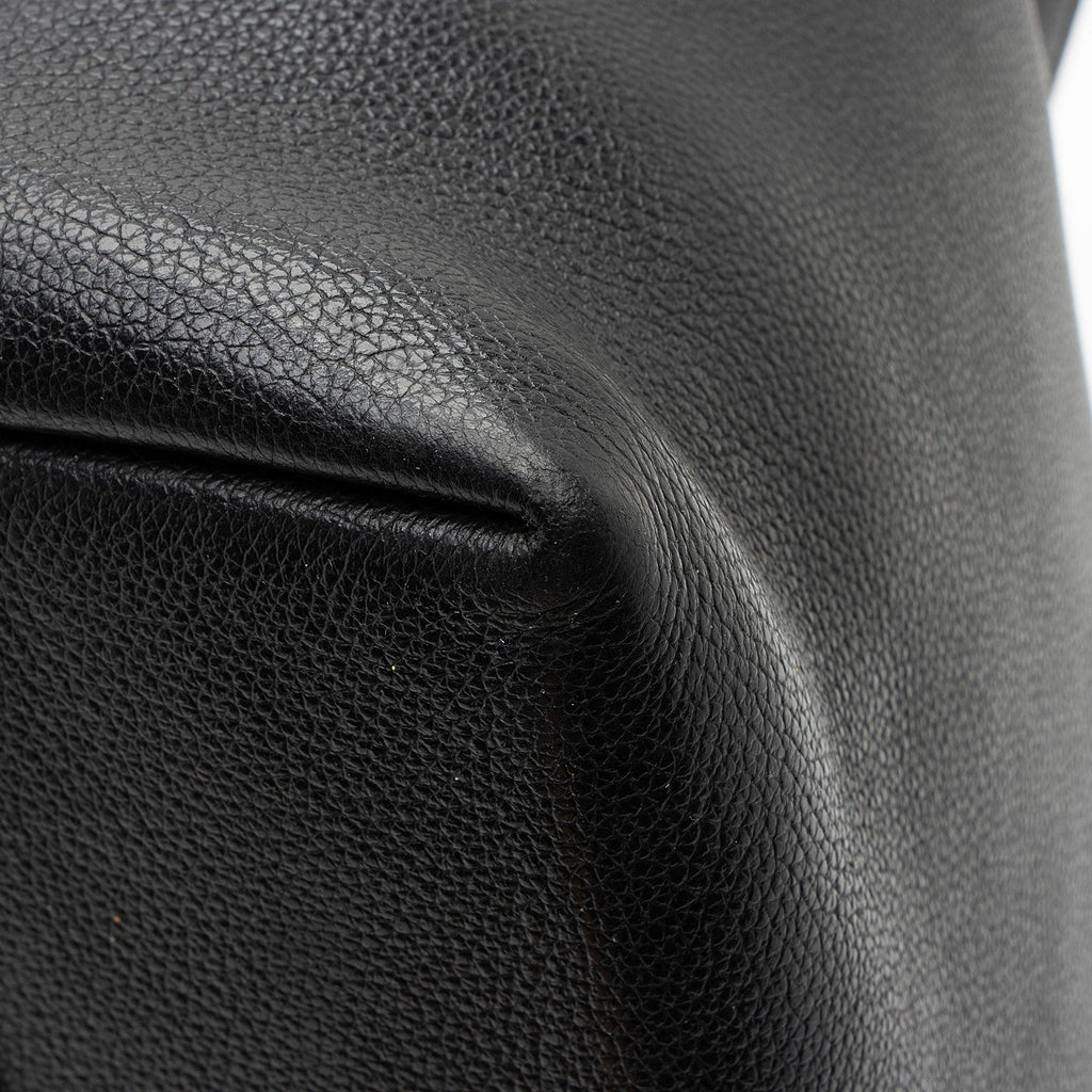 Louis Vuitton Calfskin Lockme Hobo (SHF-7tQkNs)