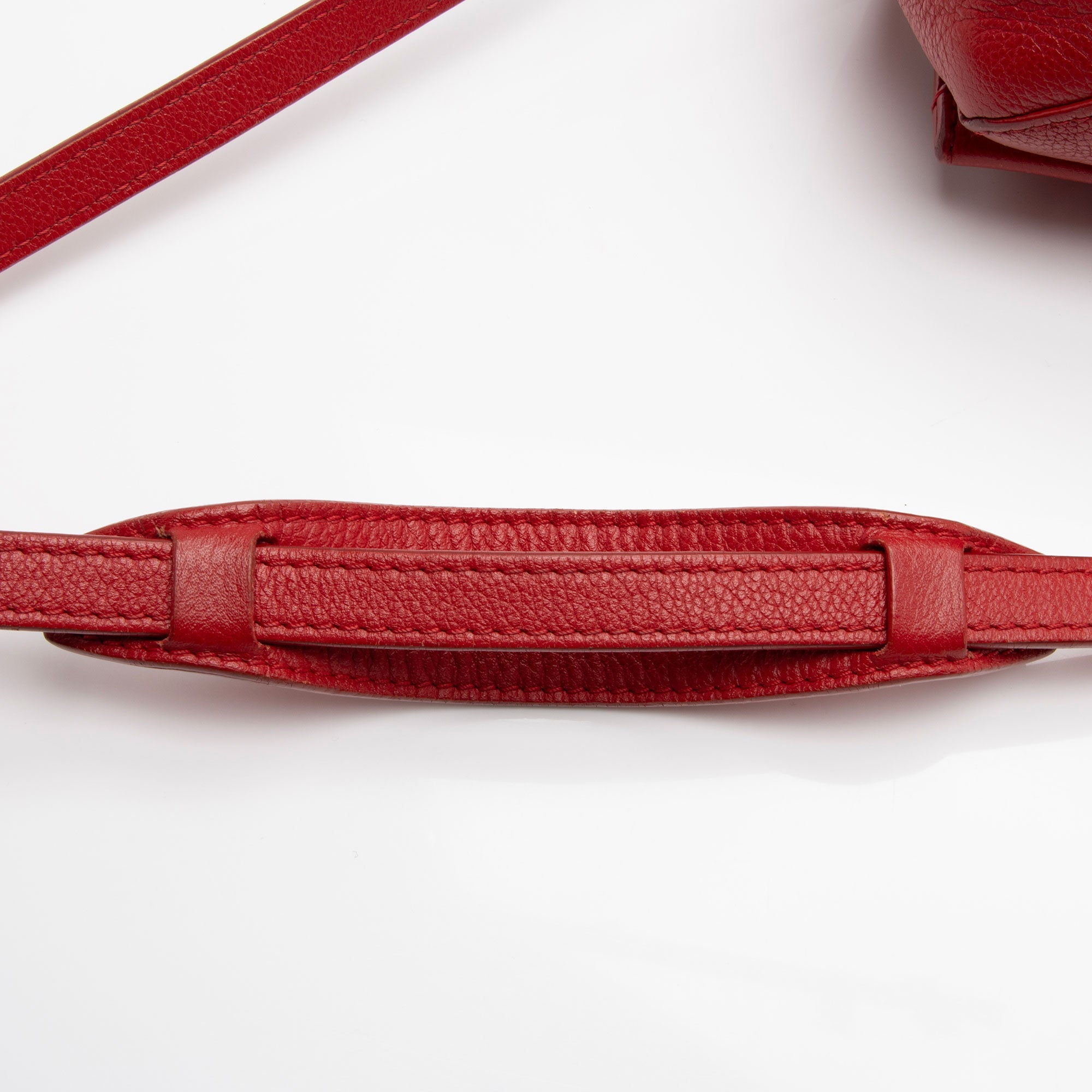 Louis Vuitton Calfskin Lockme II BB Shoulder Bag (SHF-Qca0YX)