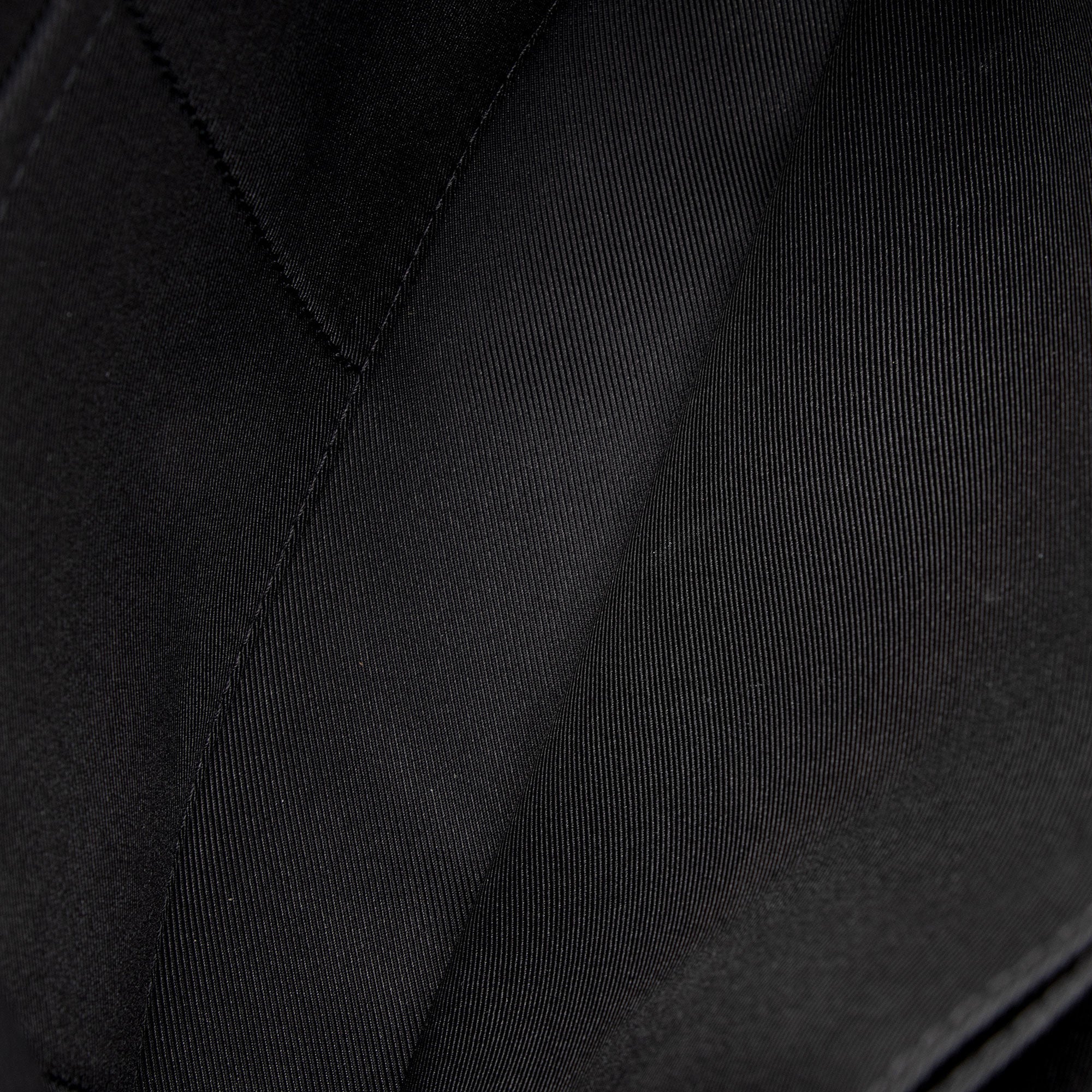 Louis Vuitton Calfskin Lockme II Satchel (SHF-Dcfekl)
