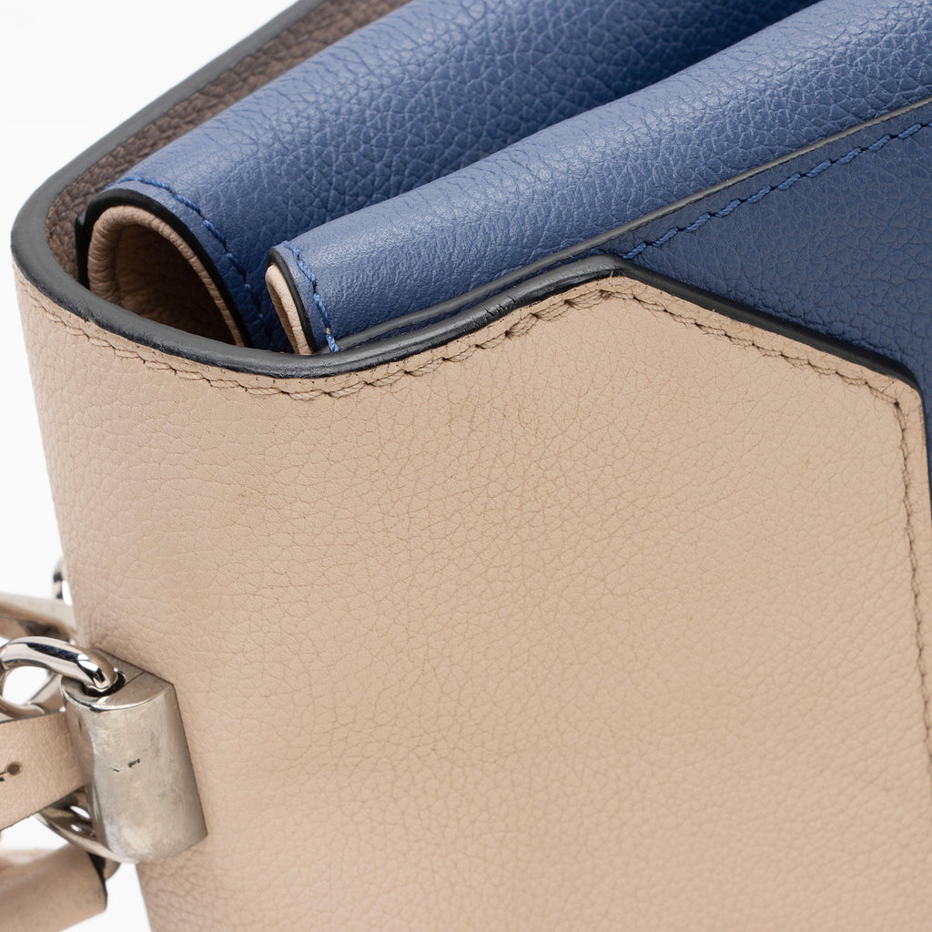 Louis Vuitton Calfskin Lockme II Satchel (SHF-SVCsUl)