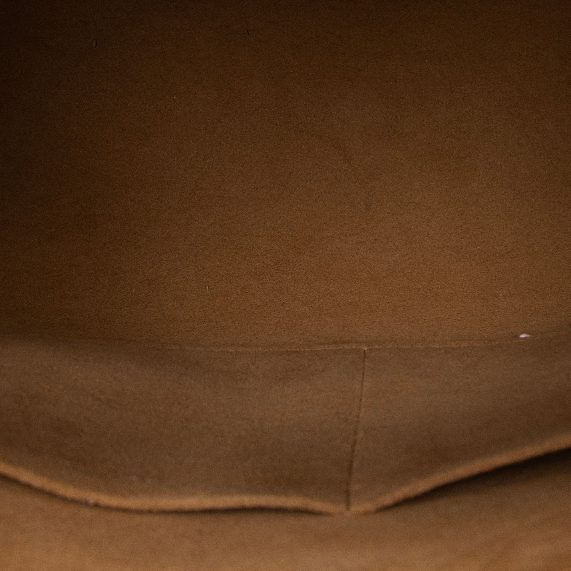 Louis Vuitton Calfskin Monogram Canvas On My Side MM Tote (SHF-RiHqE0)