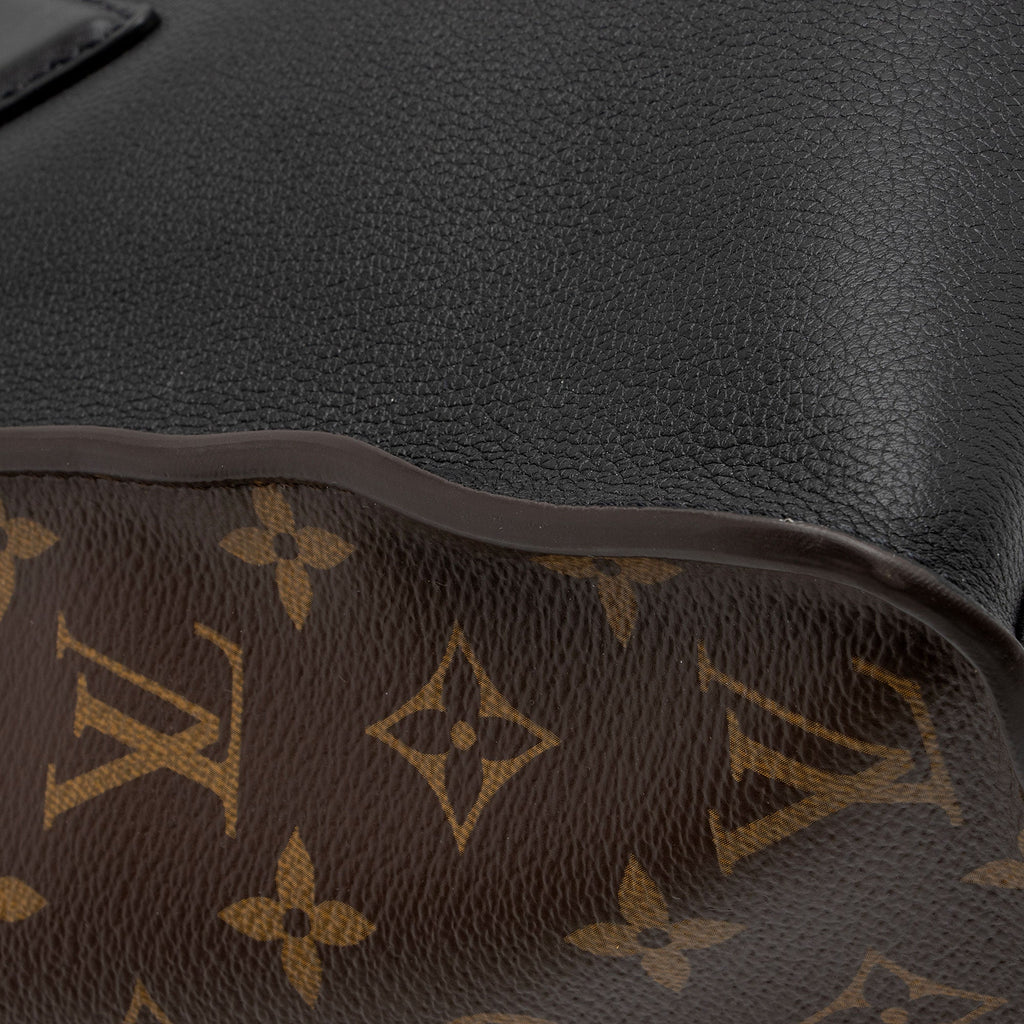 Louis Vuitton Calfskin Monogram Canvas On My Side MM Tote (SHF-bmZRwZ)