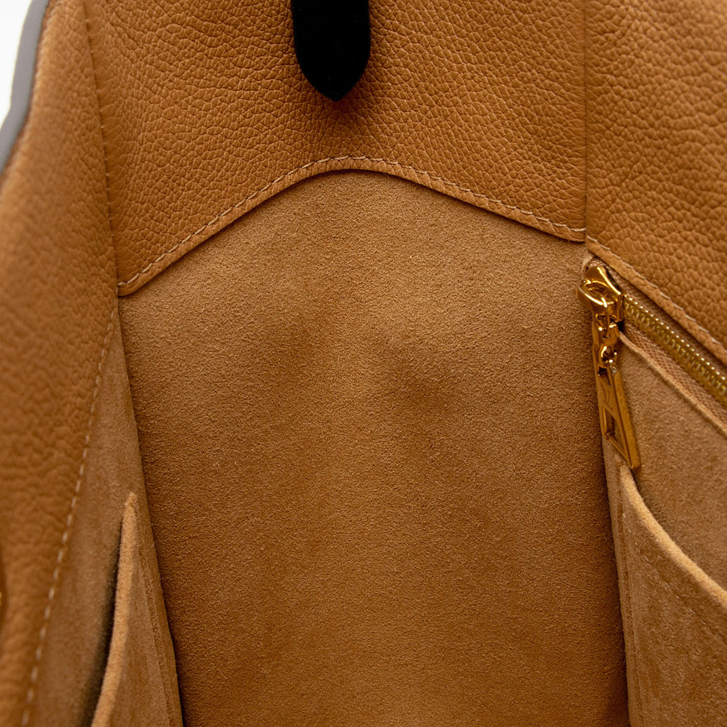 Louis Vuitton Calfskin Monogram Canvas On My Side MM Tote (SHF-bmZRwZ)