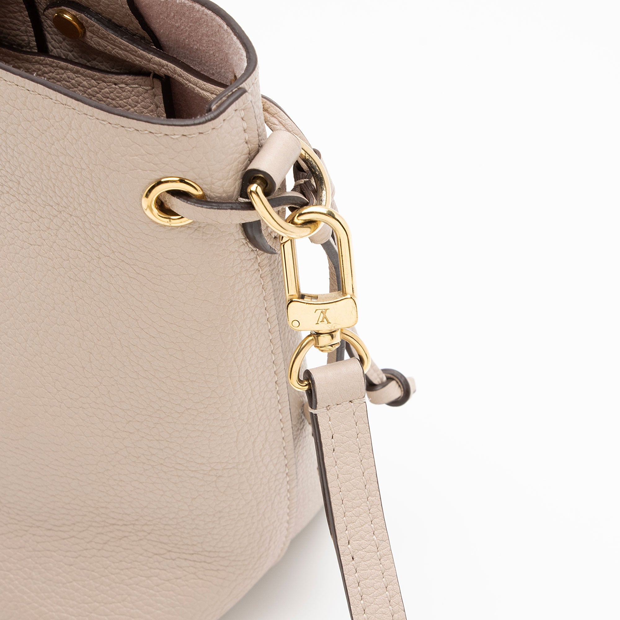 Louis Vuitton Calfskin Nano Lockme Bucket Bag (SHF-5gQoz6)