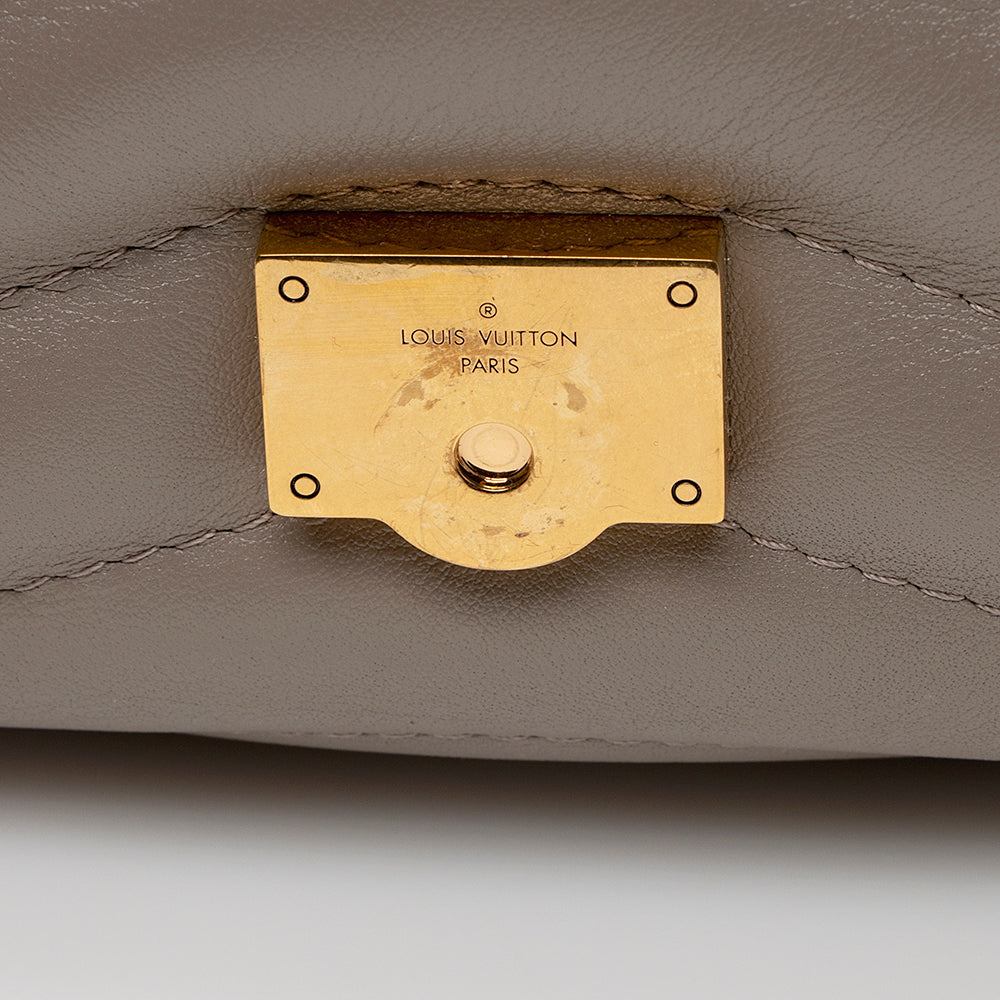 Louis Vuitton Calfskin New Wave Chain Bag (SHF-22000)