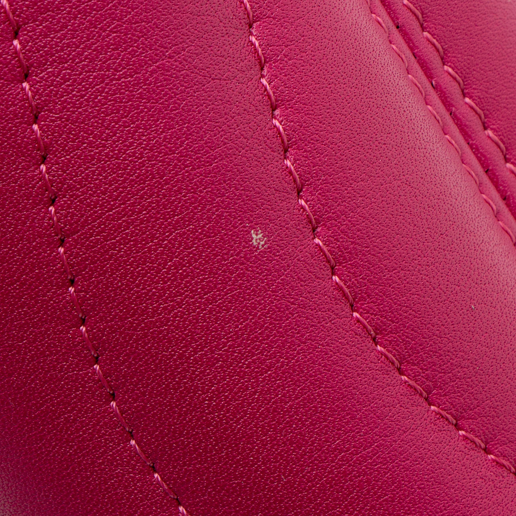 Louis Vuitton Calfskin New Wave Chain Shoulder Bag (SHF-ihtUHs)
