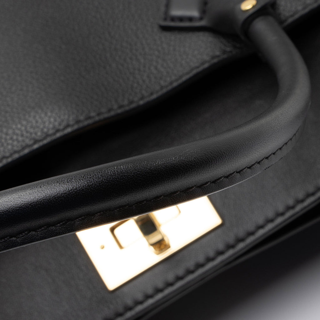 Louis Vuitton Calfskin Tufted Monogram Canvas On My Side MM Tote (SHF-WP5JFh)