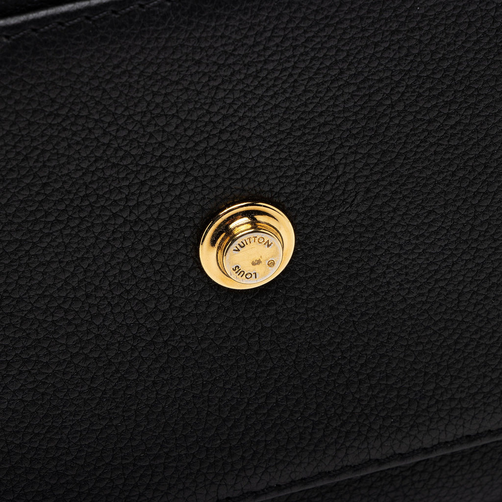 Louis Vuitton Calfskin Tufted Monogram Canvas On My Side MM Tote (SHF-WP5JFh)