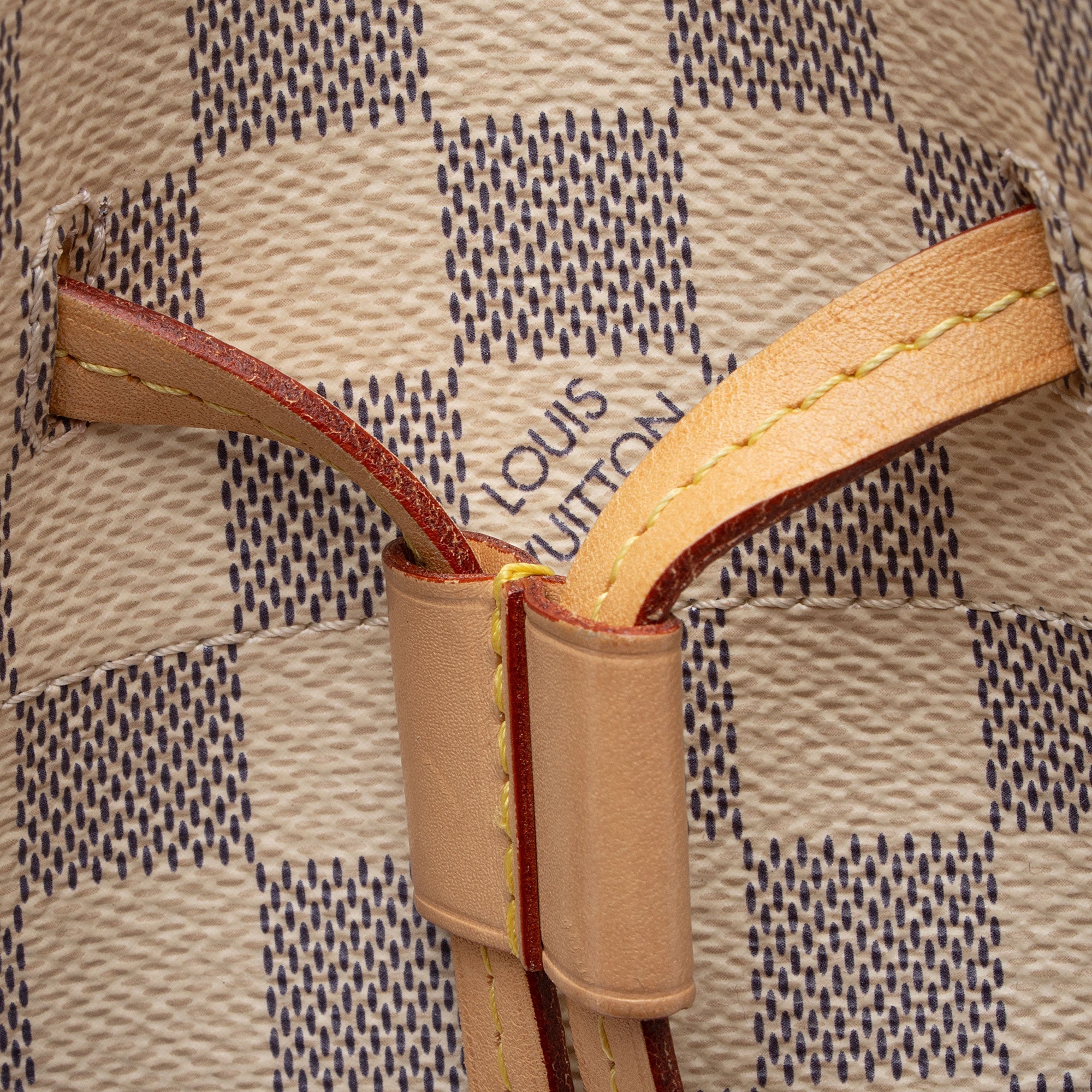 Louis Vuitton Damier Azur Girolata Tote (SHF-bN2AmU)