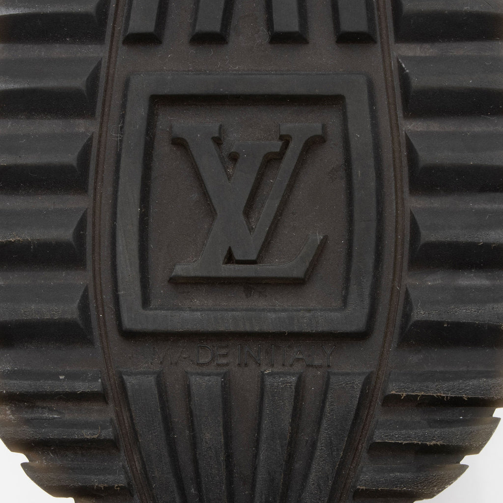 Louis Vuitton Damier Azur Leather Run Away Sneakers - Size 6 / 36