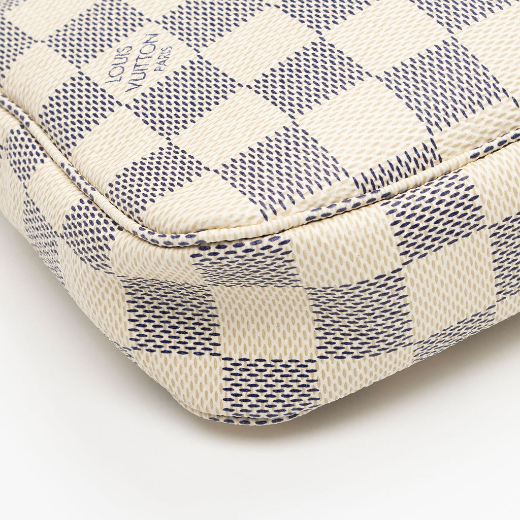 Louis Vuitton Damier Azur Pochette Accessoires (SHF-qHBRks)