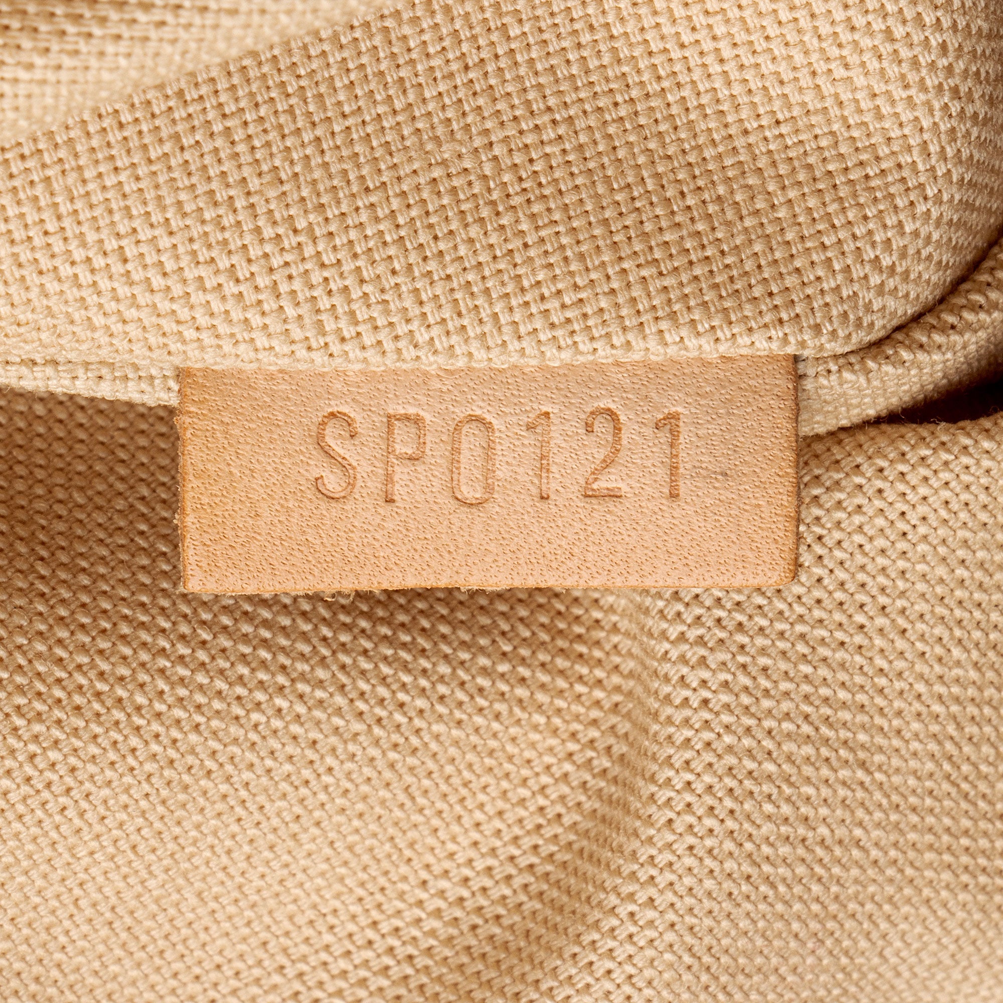 Louis Vuitton Damier Azur Siracusa GM Tote (SHF-qEEEdA)