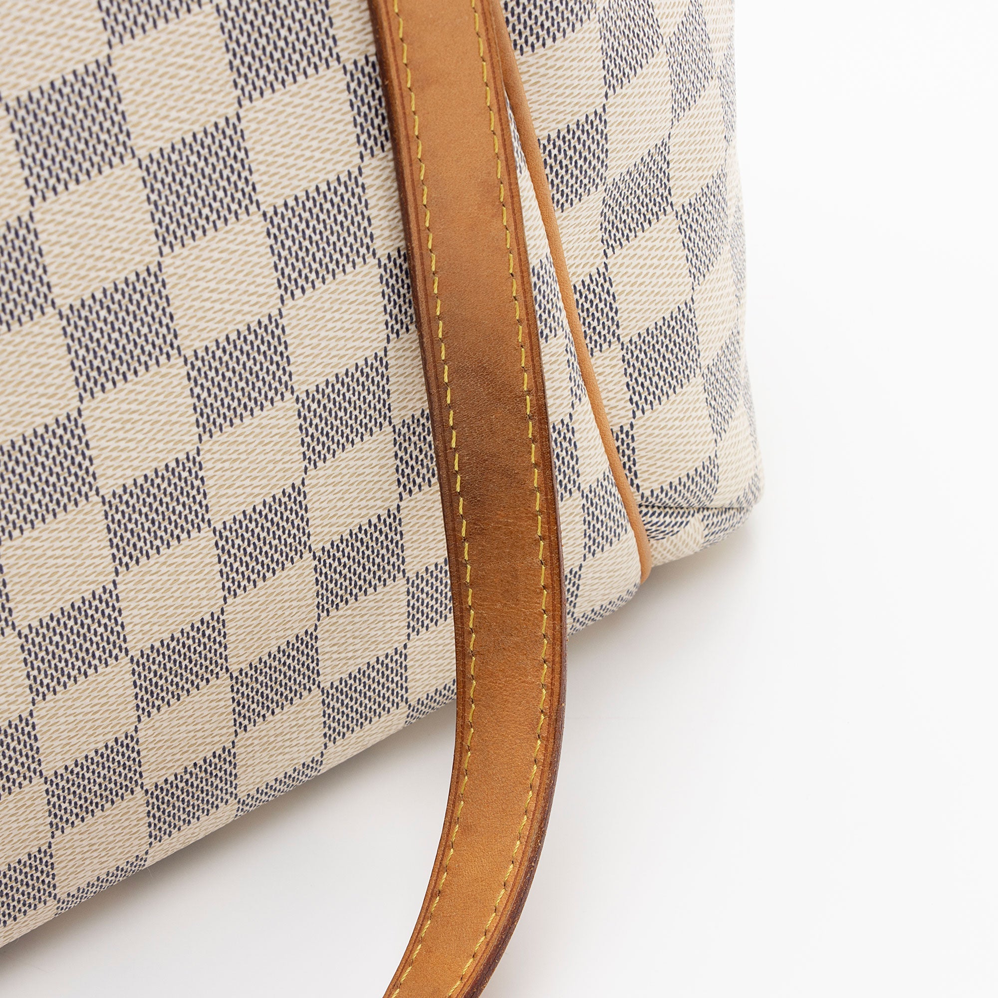 Louis Vuitton Damier Azur Totally MM Tote (SHF-bW0F2T)